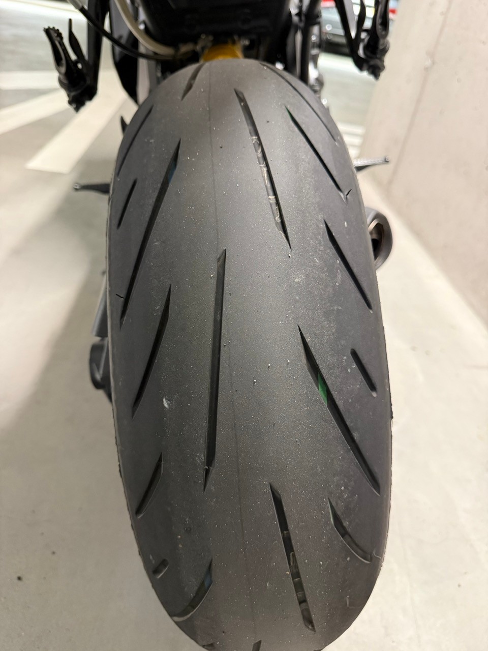 YAMAHA YZF-R7-image-11