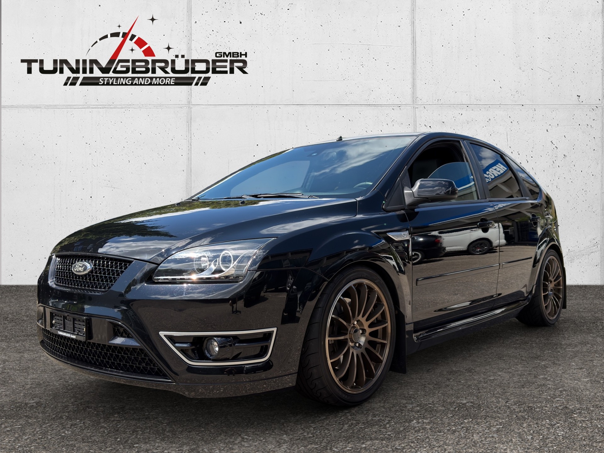 FORD Focus 2.5 Turbo ST-showroom-element-1
