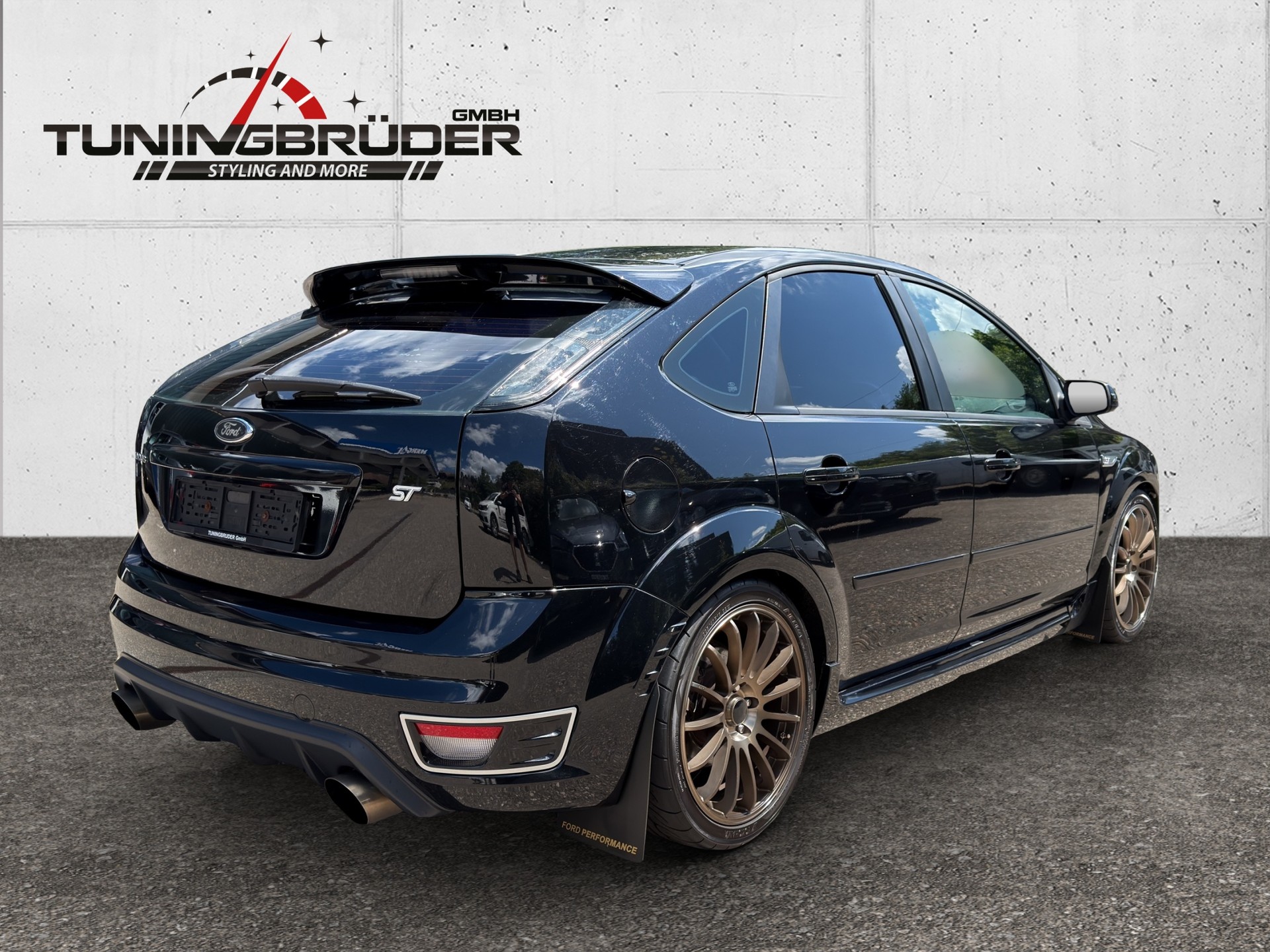 FORD Focus 2.5 Turbo ST-showroom-element-3