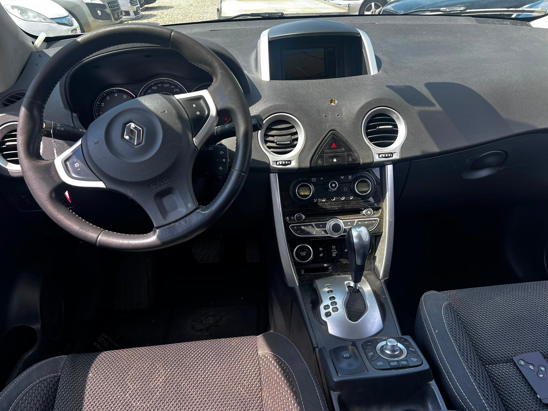RENAULT Koleos 2.0 dCi Dynamique 4x4 Automatic-image-6