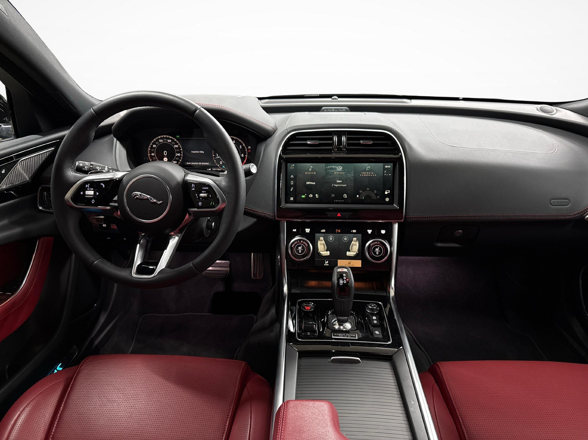JAGUAR XE 2.0 T 300 Sport AWD-image-8