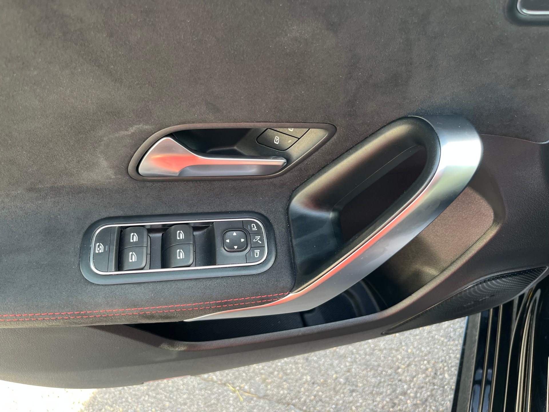 MERCEDES-BENZ A 180 Night Star AMG Line 7G-DCT (CH)-image-11