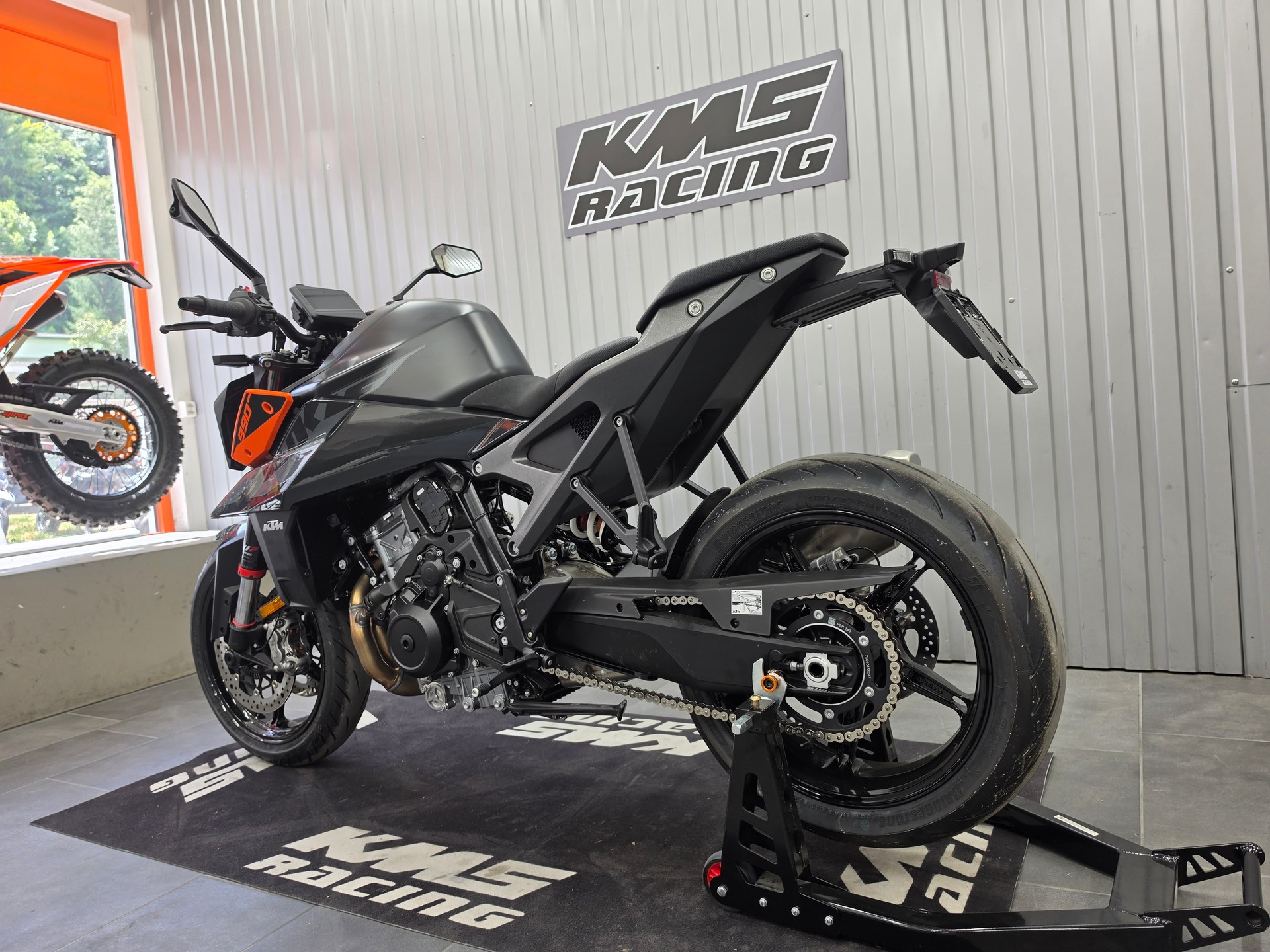 KTM 990 Duke-image-8