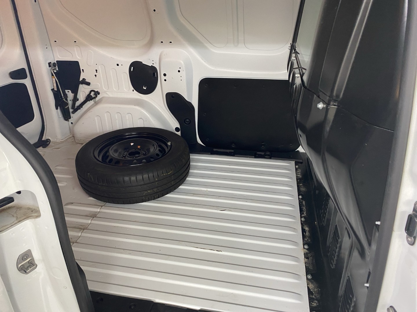 RENAULT Express 1.3TCe 100 PF Advance-image-19