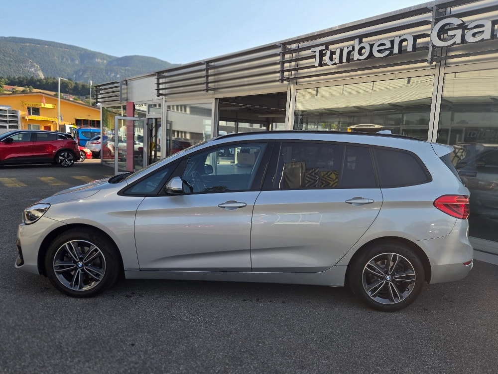BMW 218i Gran Tourer DKG Sport Line-image-2
