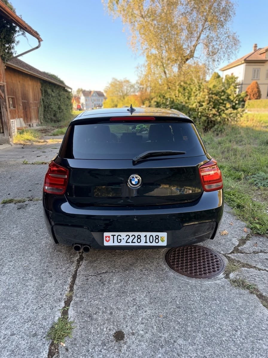 BMW 125i M-Paket Vollausstattung-image-7
