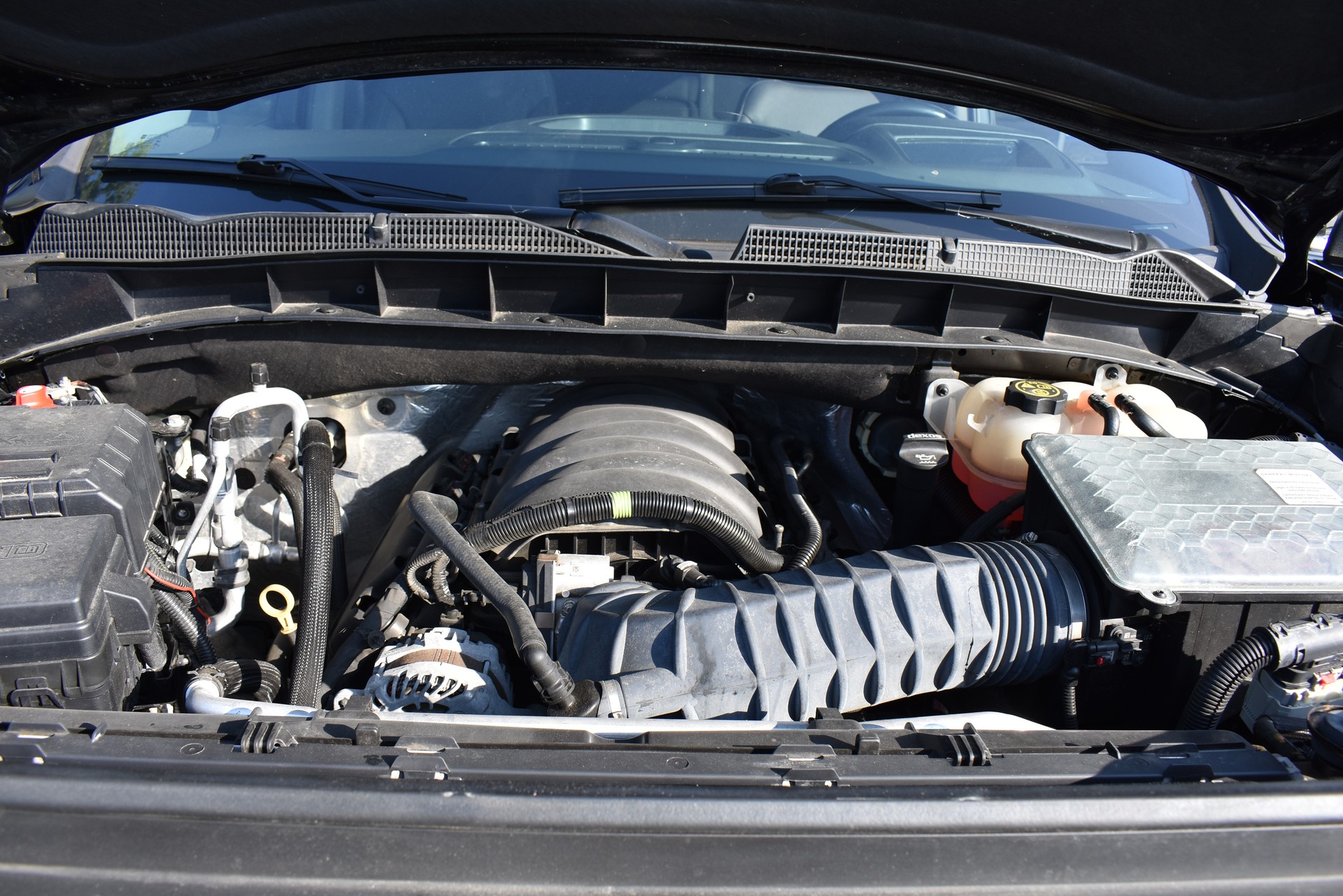 GMC Sierra Denali-image-12