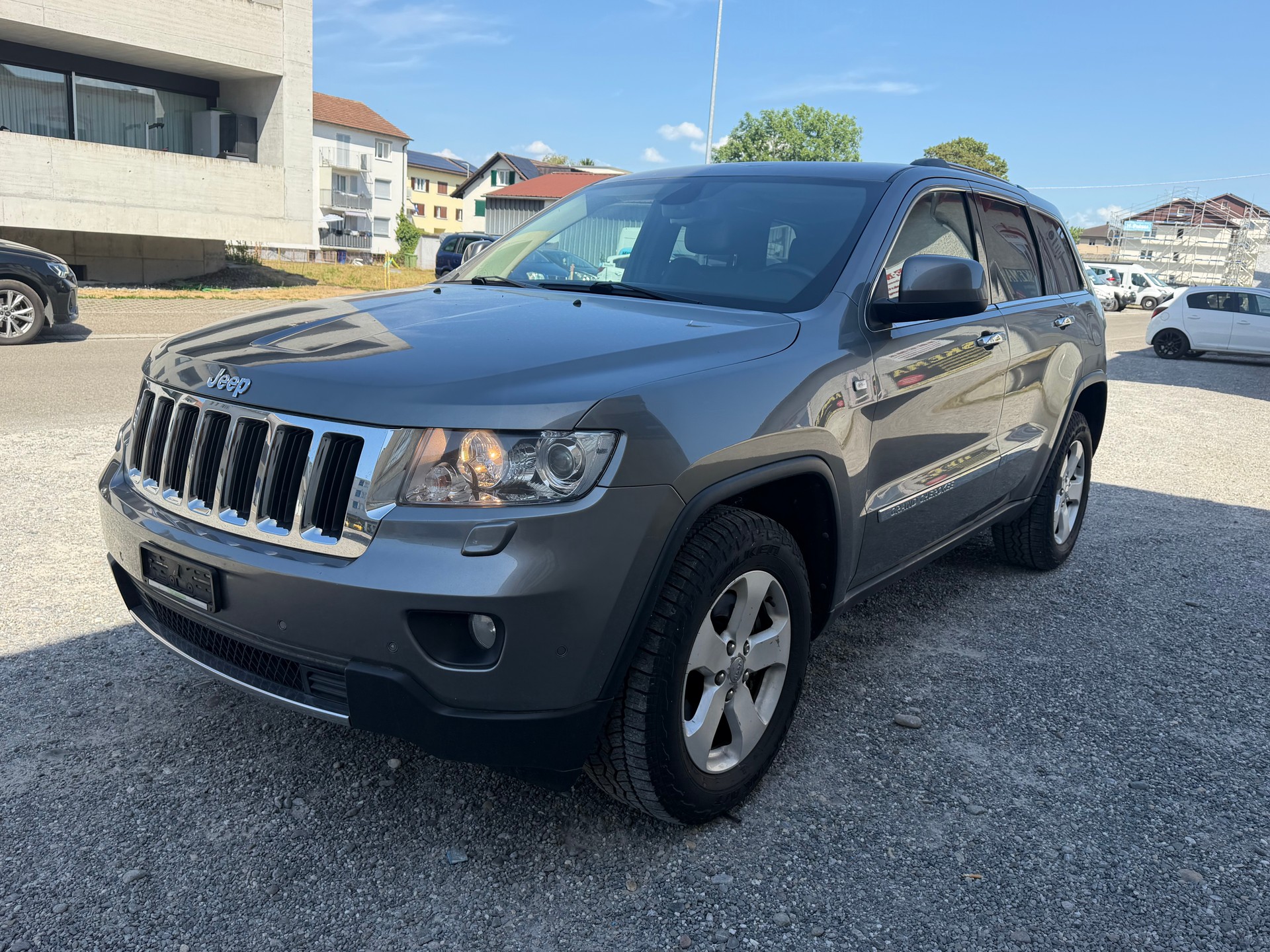 JEEP Grand Cherokee 3.0 CRD Overland Automatic-image-5