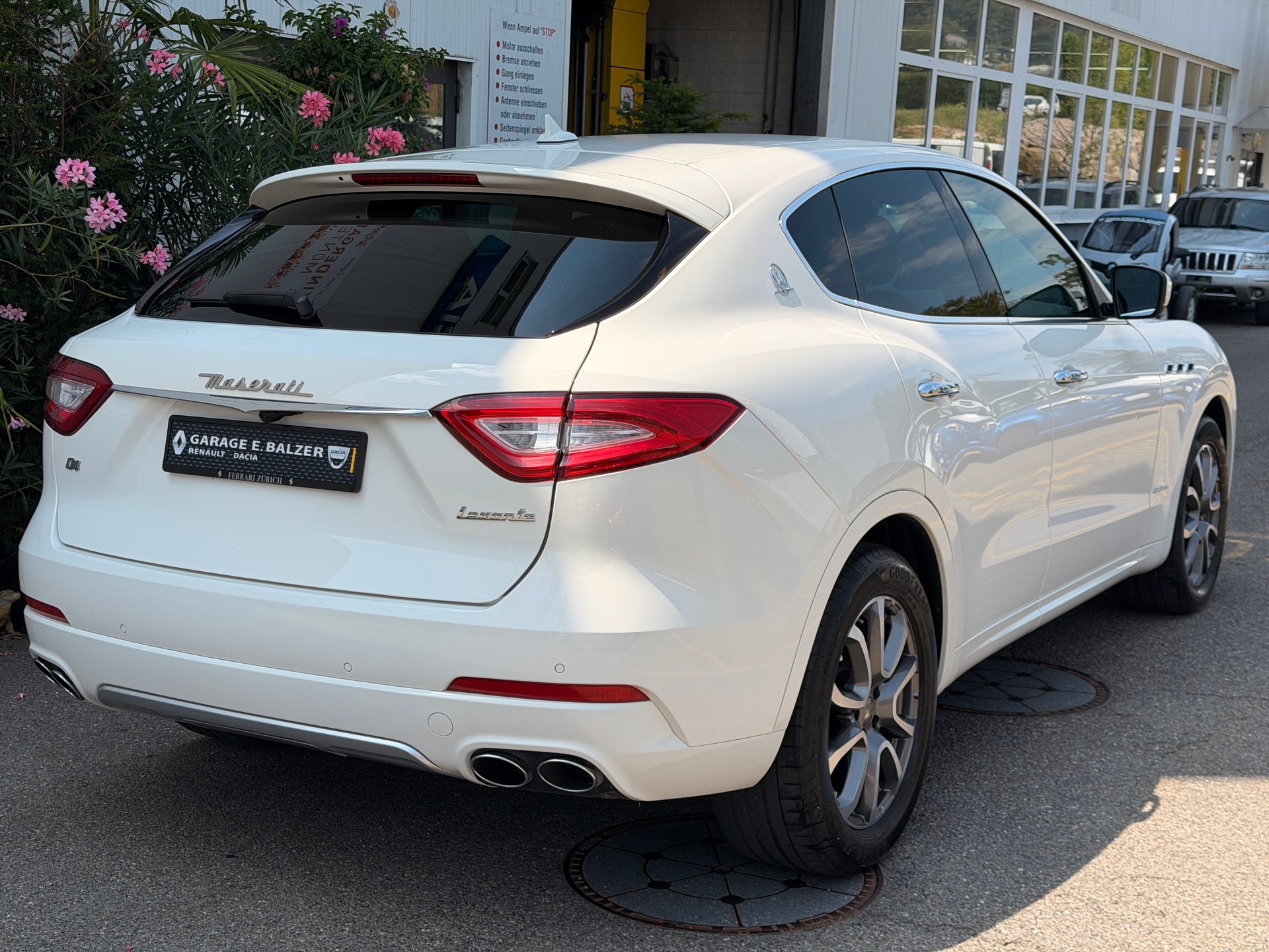 MASERATI Levante 3.0 V6 GranLusso Automatica-image-4