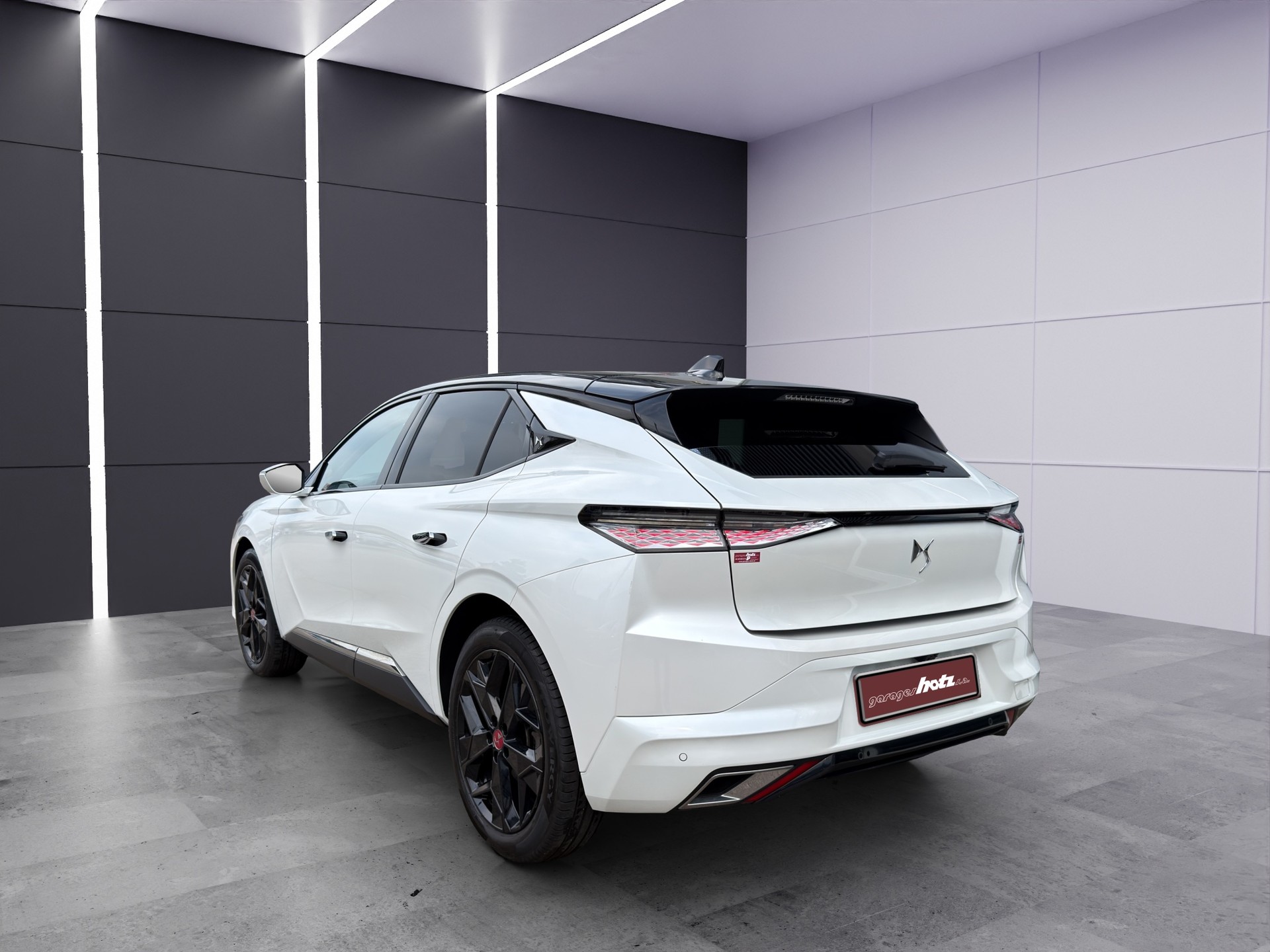 DS AUTOMOBILES DS4 1.6 Performance Line+-showroom-element-3