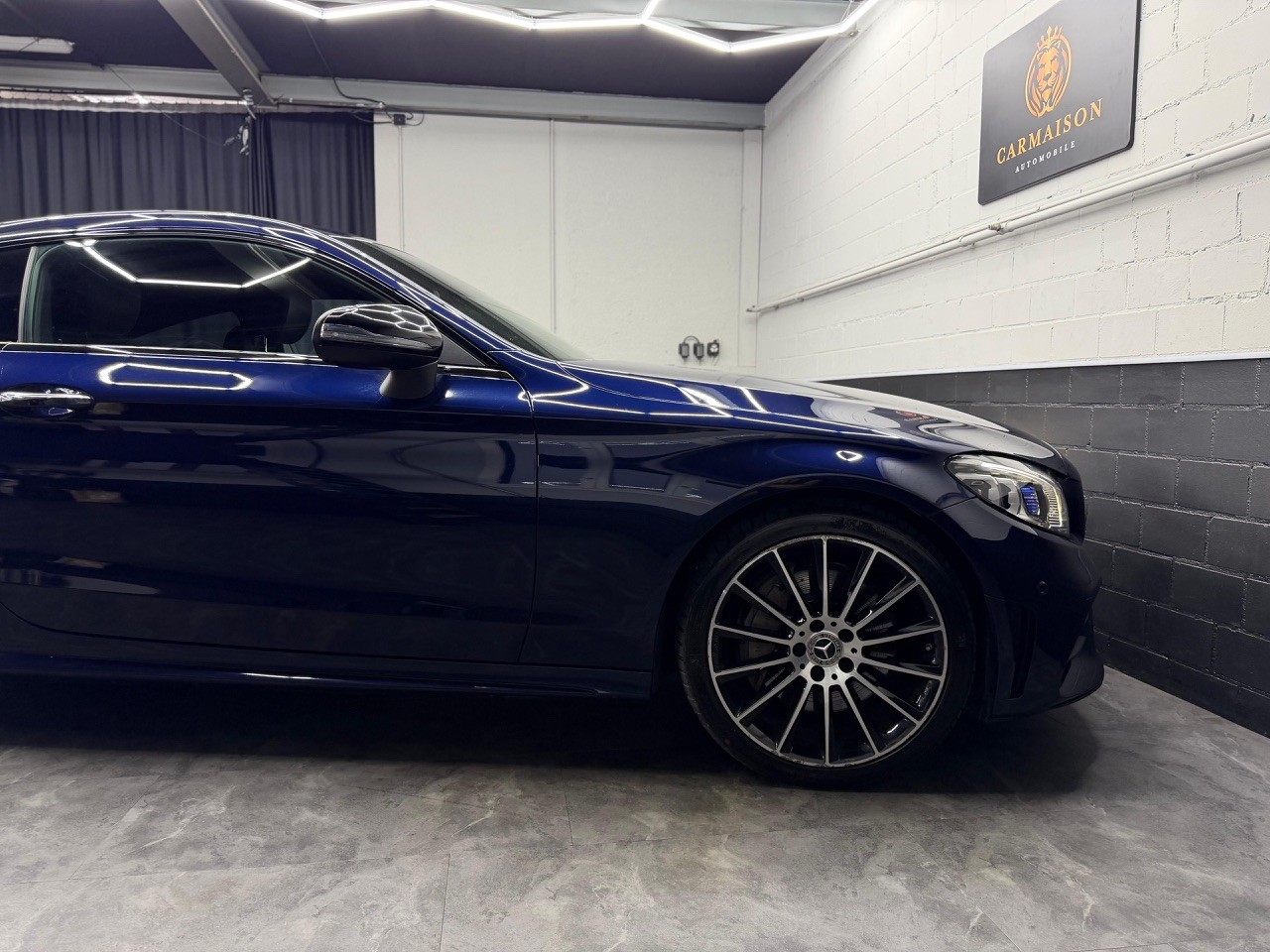 MERCEDES-BENZ C 300 Coupé 4Matic AMG Line 9G-tronic-image-8
