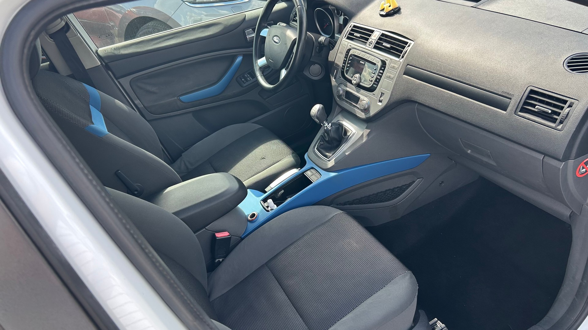 FORD Kuga 2.0 TDCi Carving 4WD-image-11