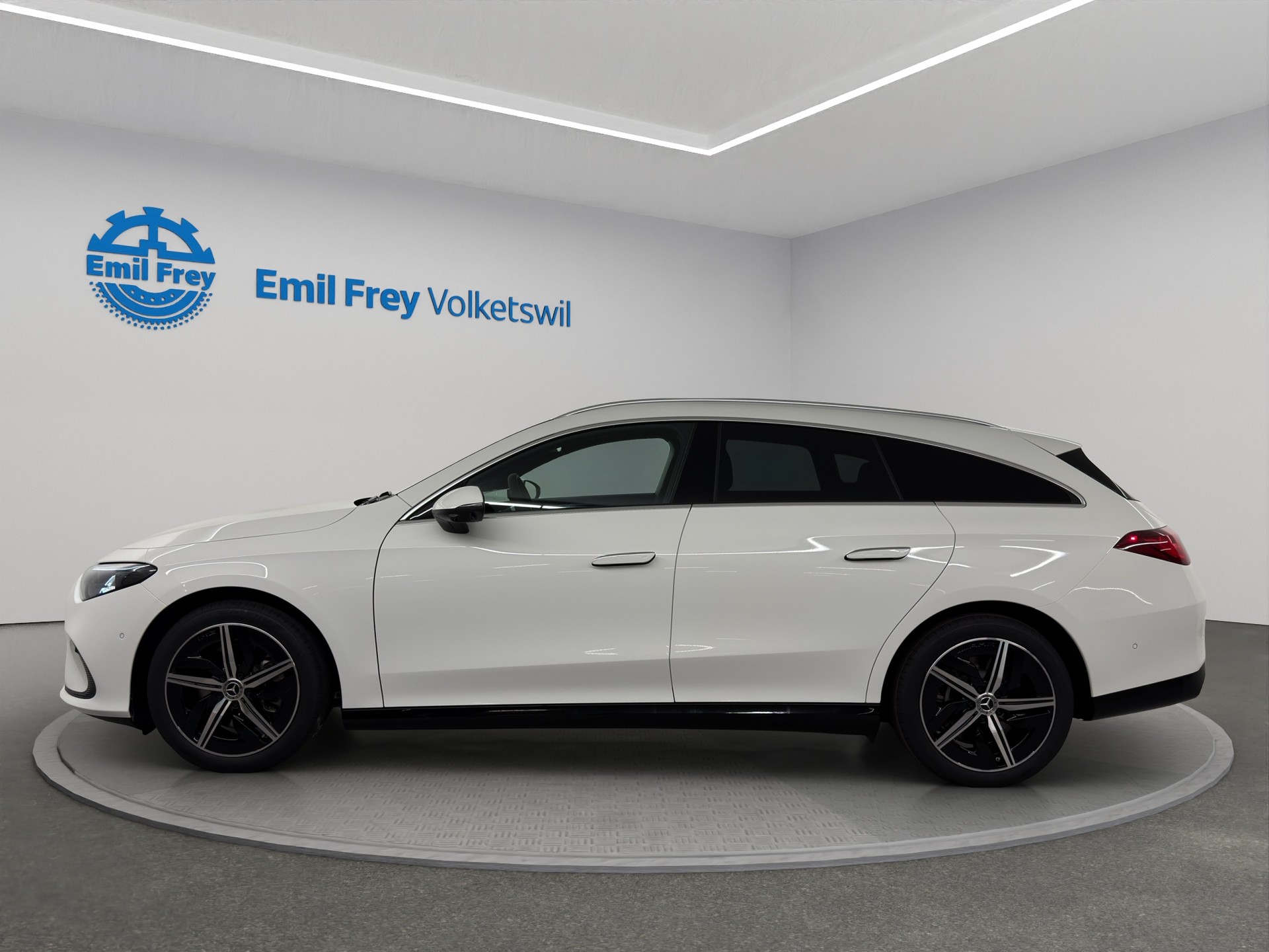 MERCEDES-BENZ CLA 250+ Shooting Brake-showroom-element-1