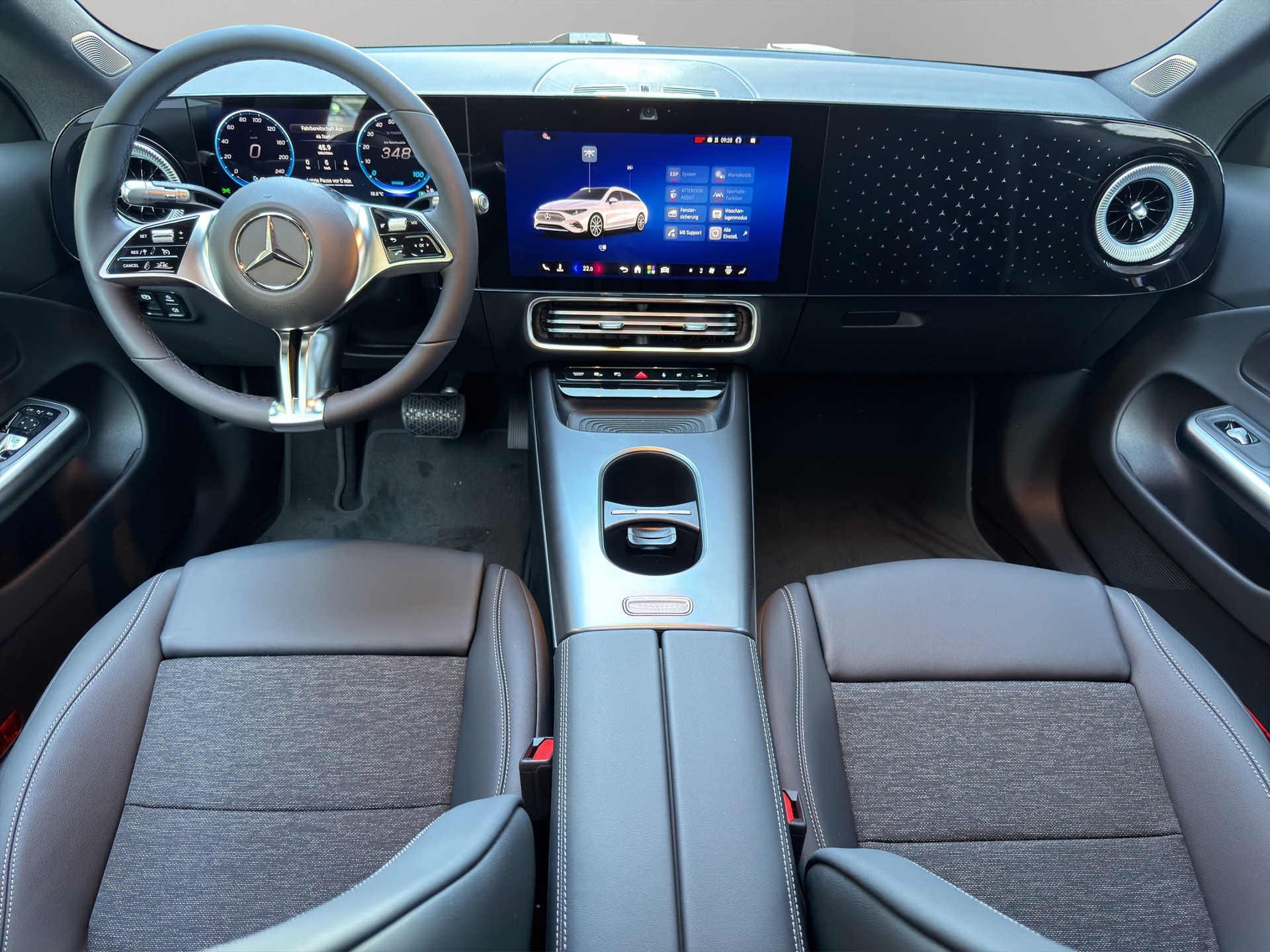 MERCEDES-BENZ CLA 250+ Shooting Brake-image-10