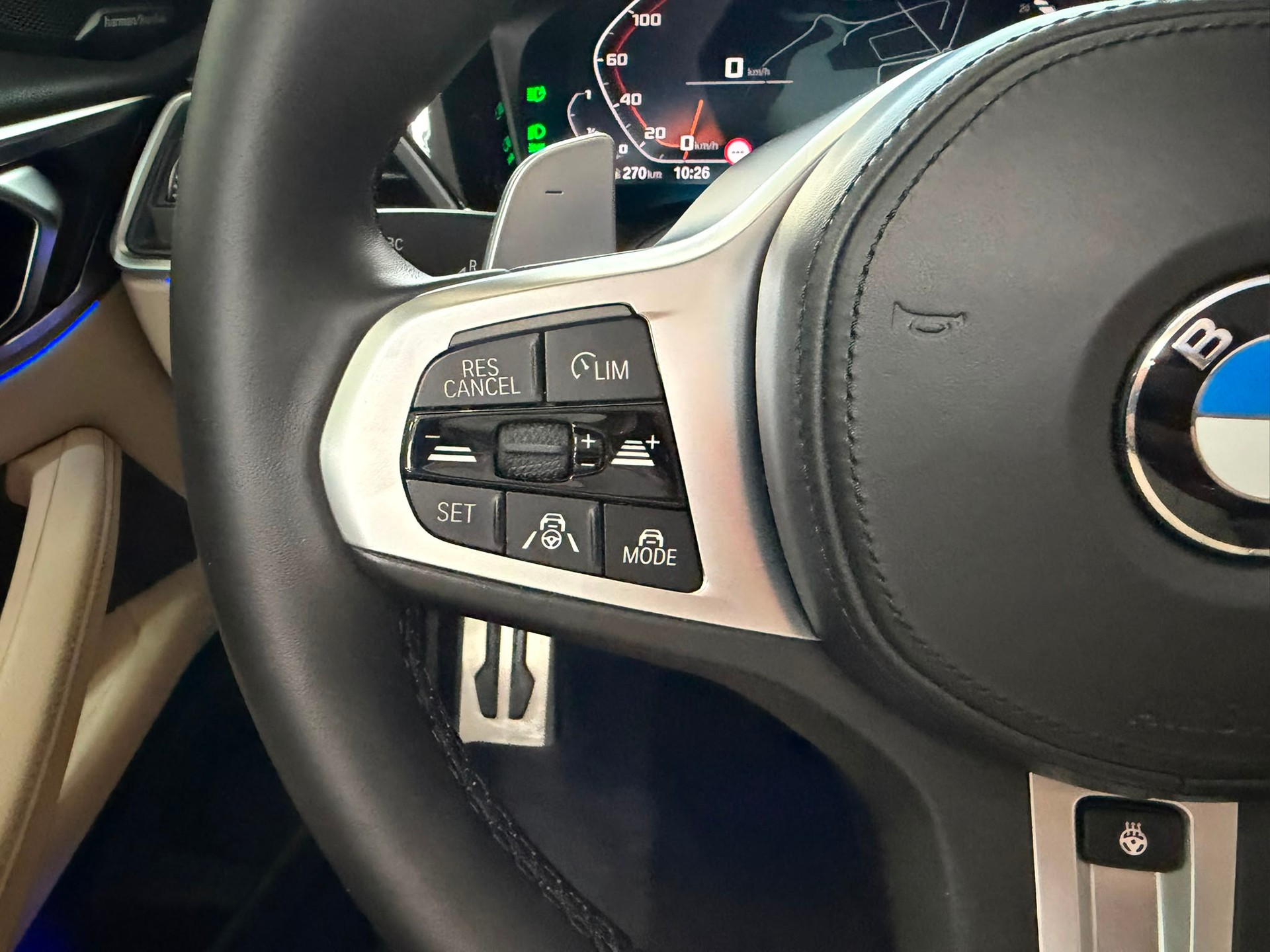 BMW M440i xDrive 48V Cabriolet Steptronic-image-13