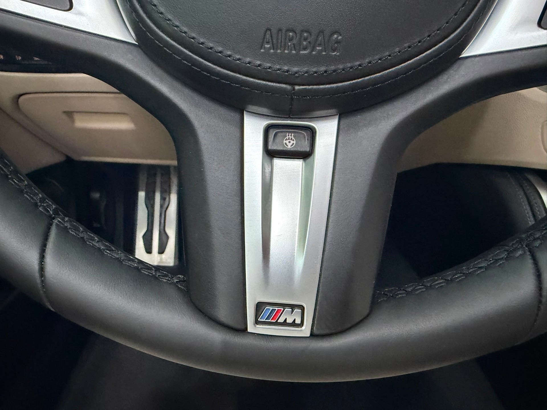 BMW M440i xDrive 48V Cabriolet Steptronic-image-15