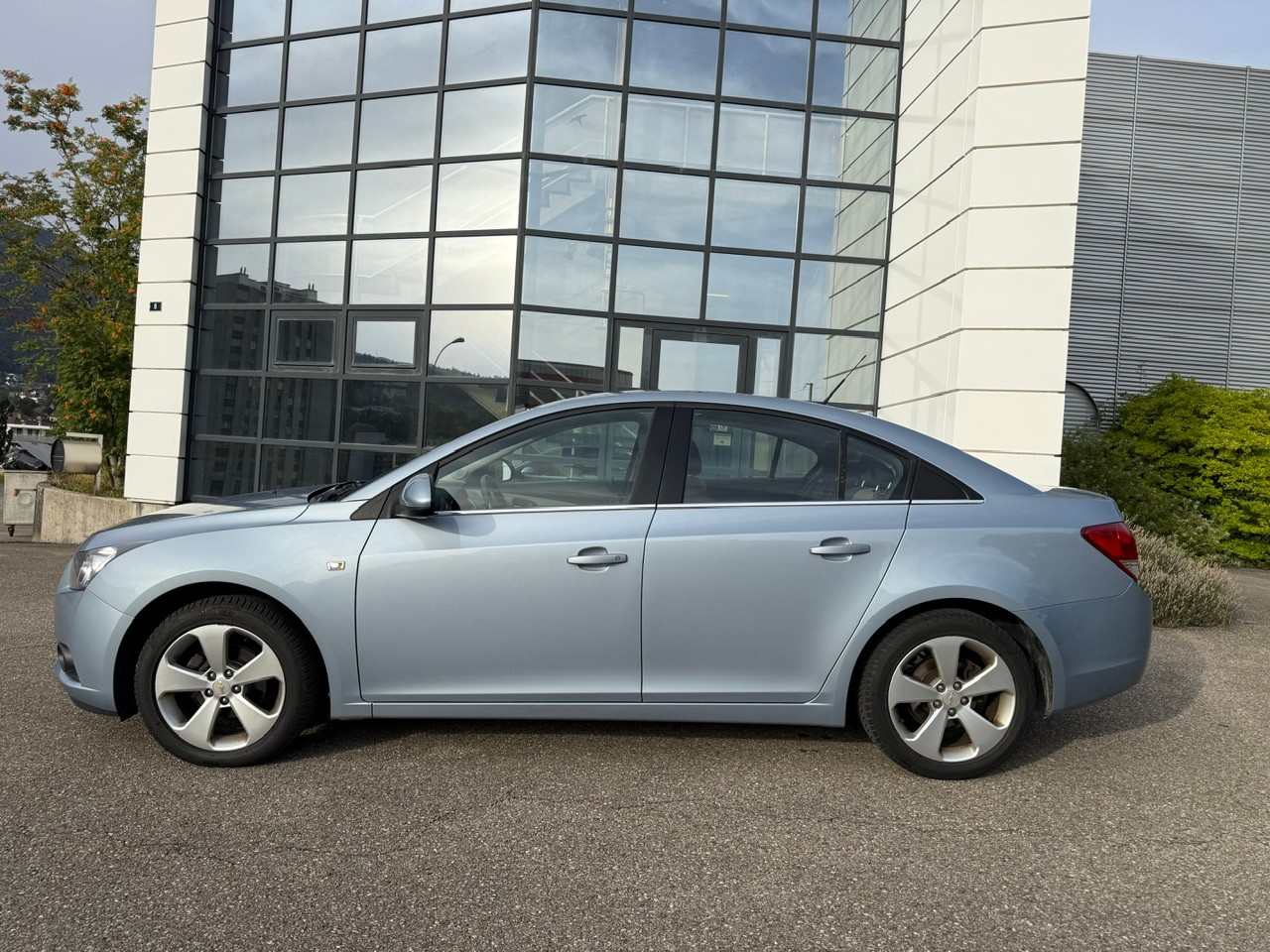 CHEVROLET Cruze 1.8 LT Automatic-image-3