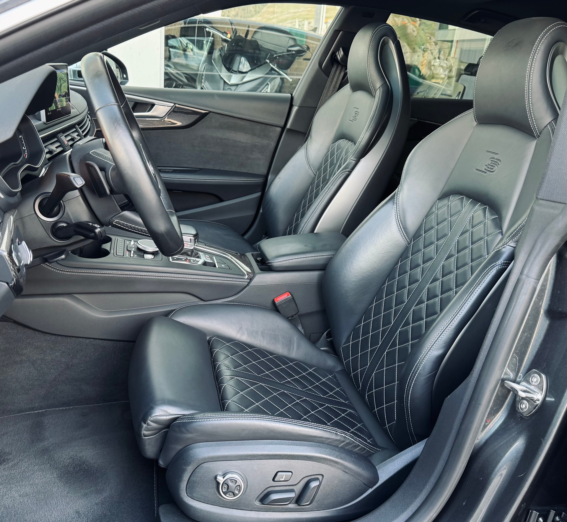 AUDI S5 Sportback 3.0 TFSI quattro tiptronic-image-7