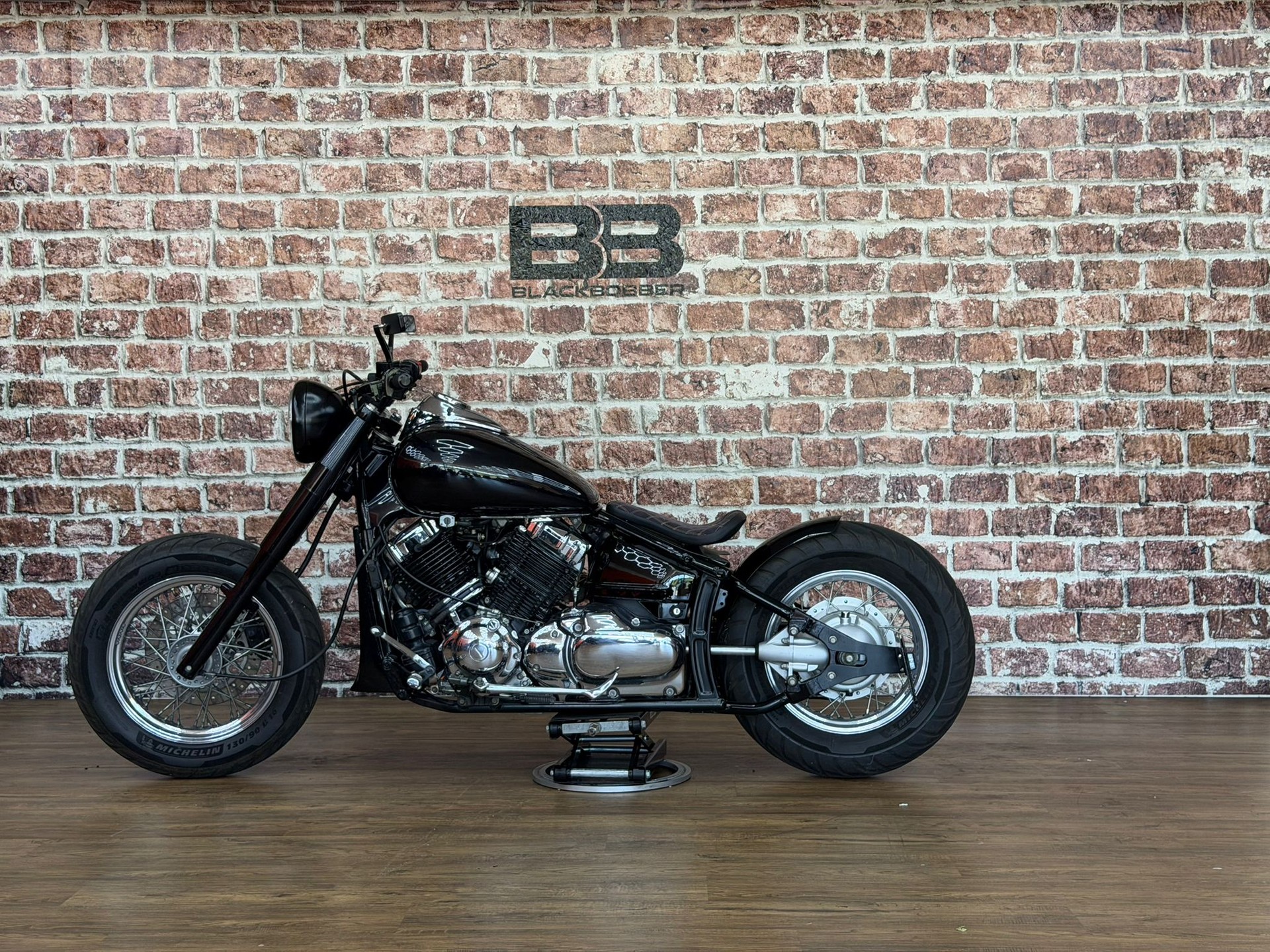 YAMAHA XVS 650 A Drag Star Classic-image-4