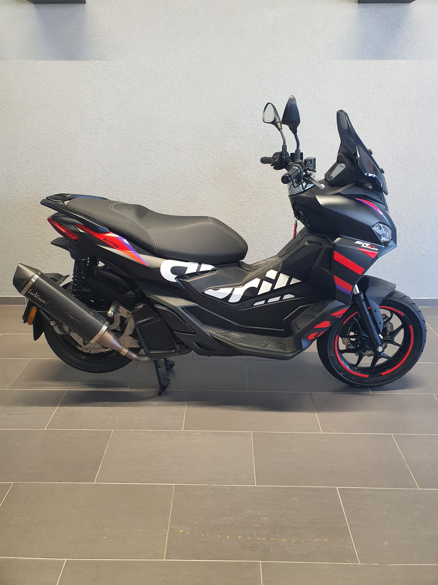 APRILIA SR 125 GT Replica ABS-image-1