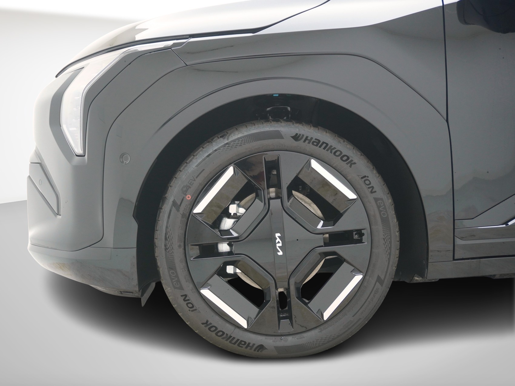 KIA EV3 81 kWh GT-Line 4x4-image-8