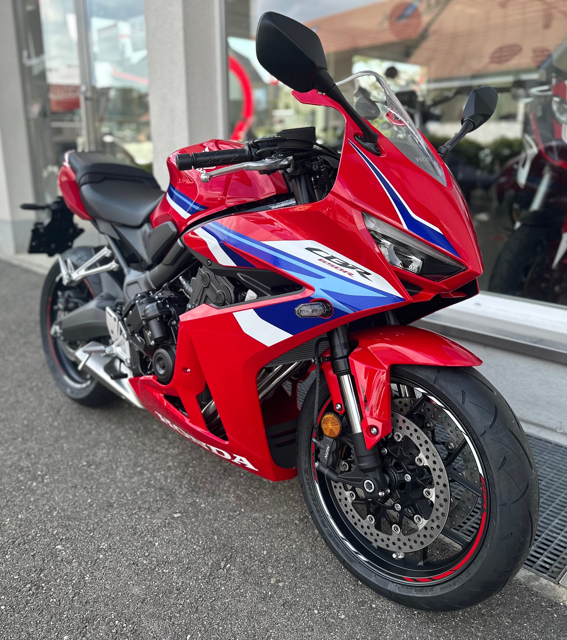 HONDA CBR 650 R E-Clutch 2026-image-7