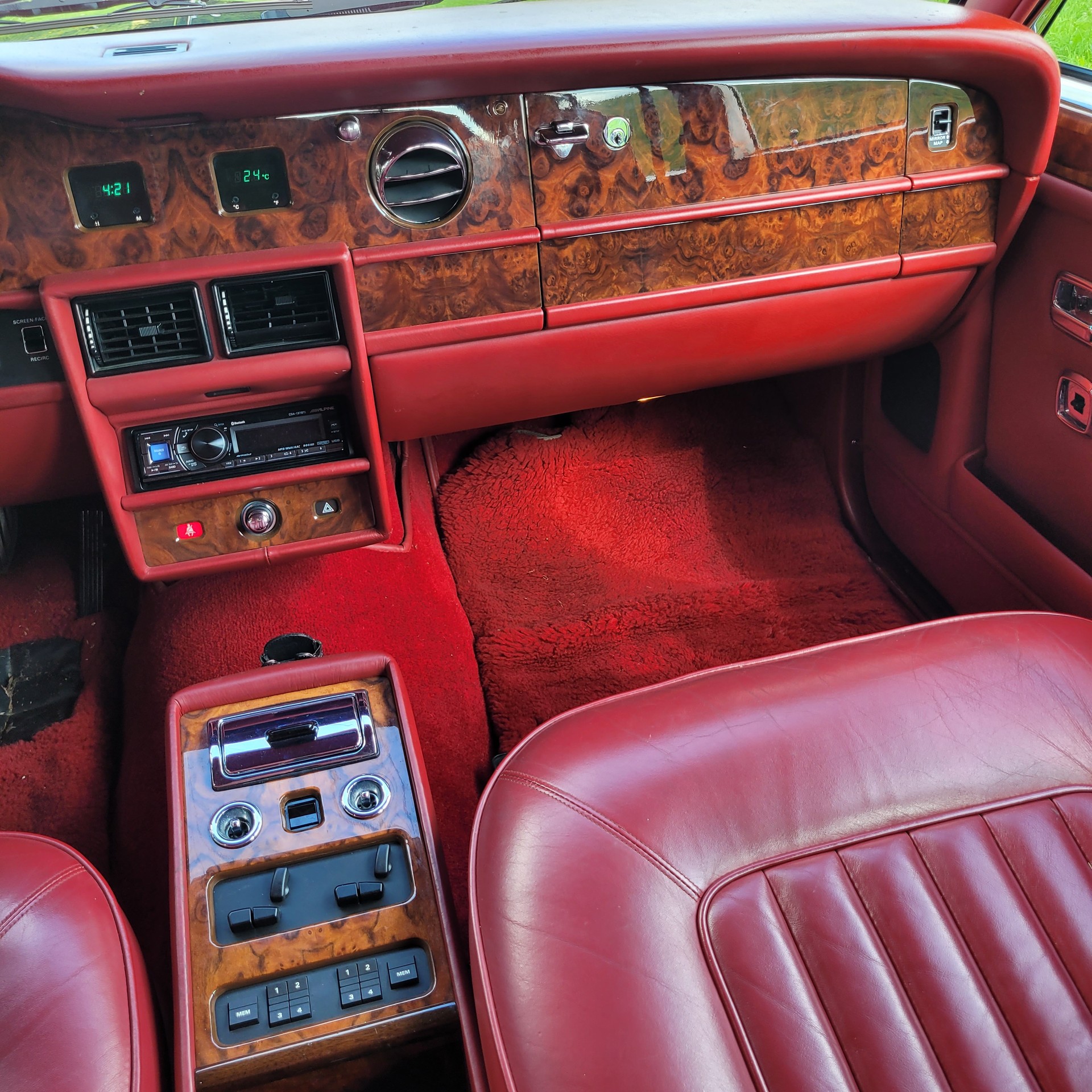 ROLLS-ROYCE Silver Spirit-image-6