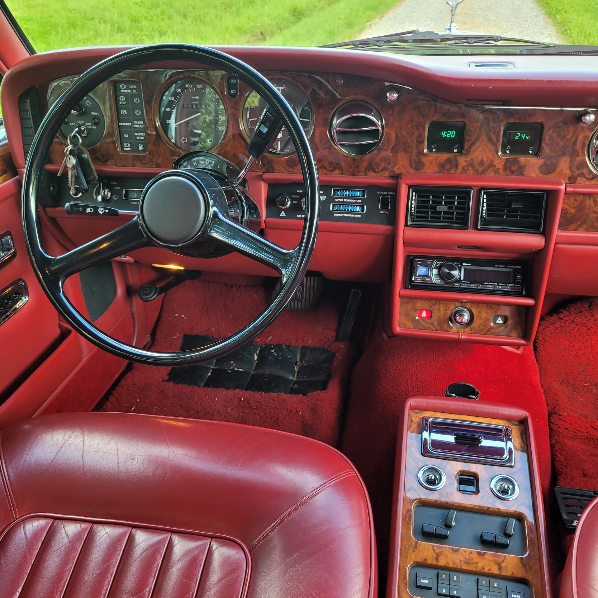 ROLLS-ROYCE Silver Spirit-image-5