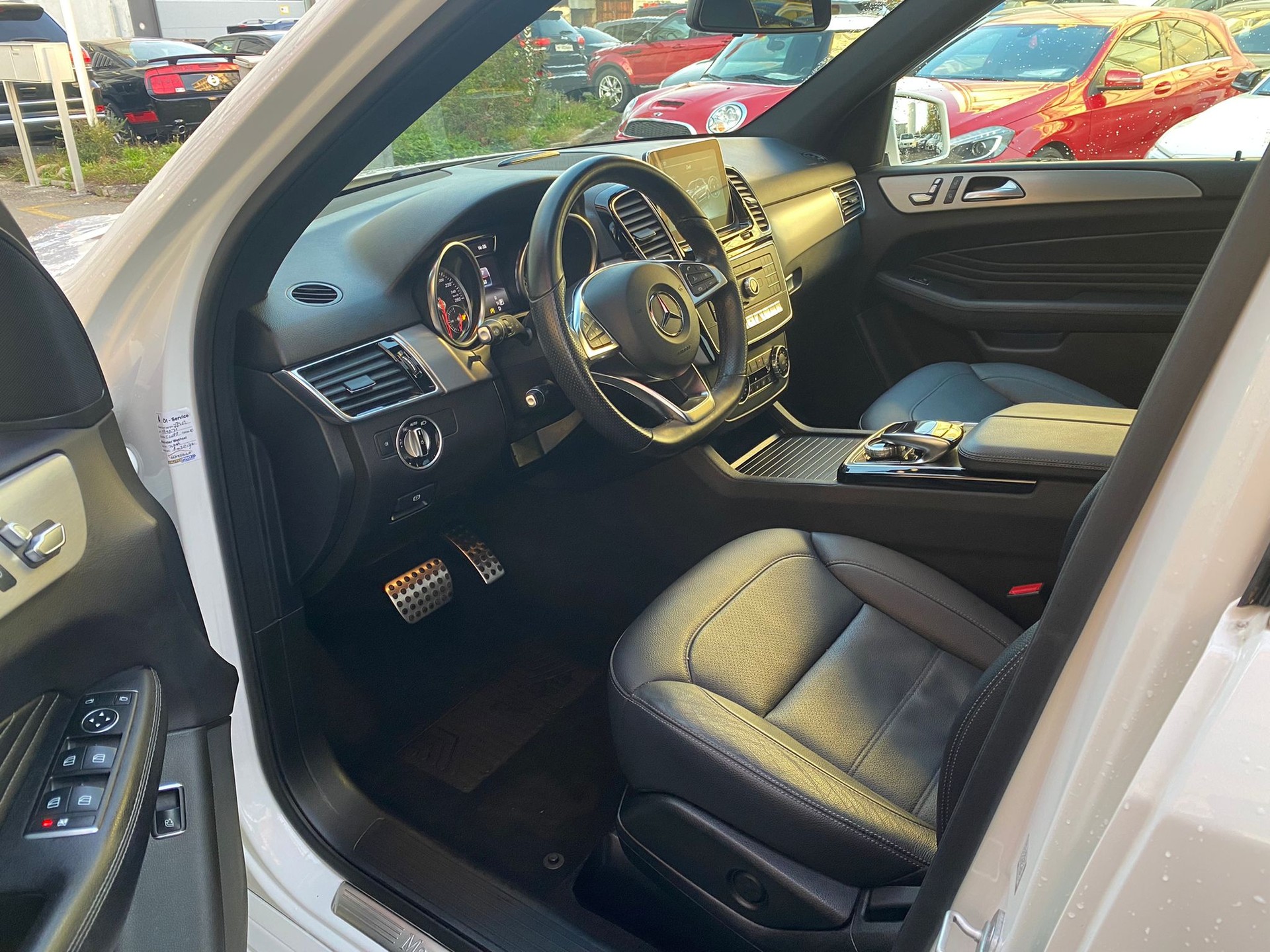 MERCEDES-BENZ GLE 350 d AMG Line 4matic-image-9