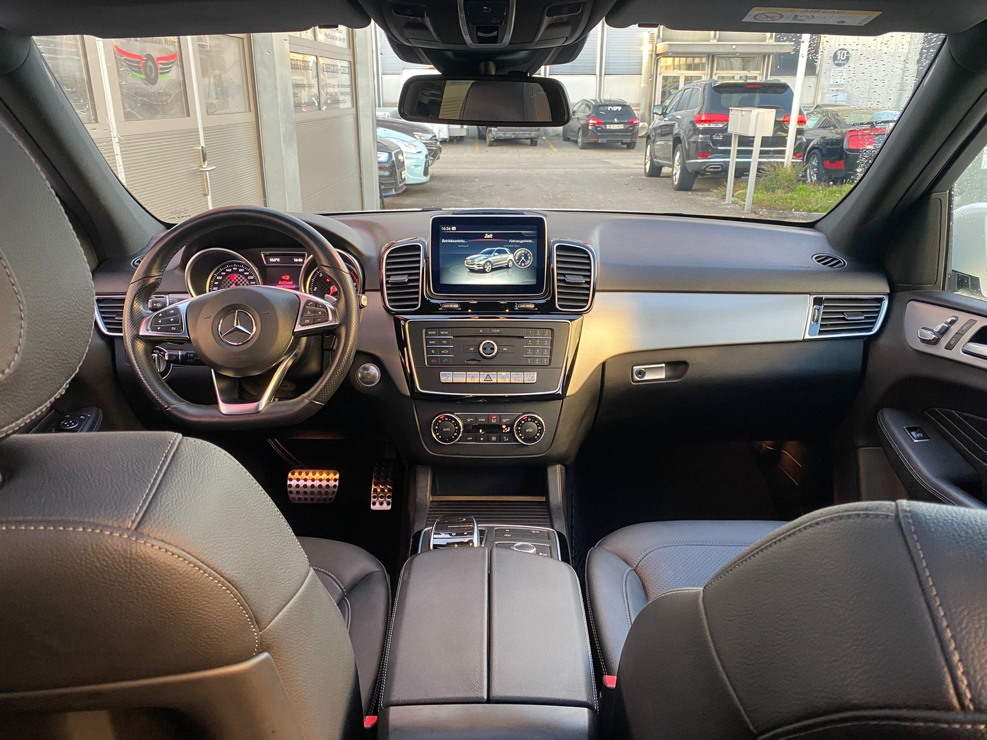 MERCEDES-BENZ GLE 350 d AMG Line 4matic-image-8