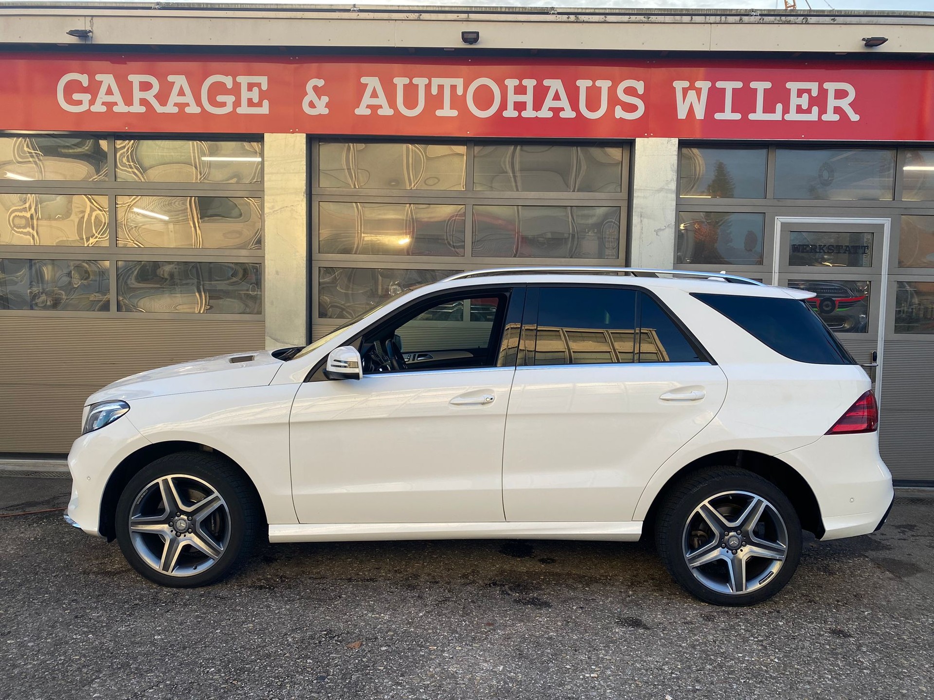 MERCEDES-BENZ GLE 350 d AMG Line 4matic-image-7