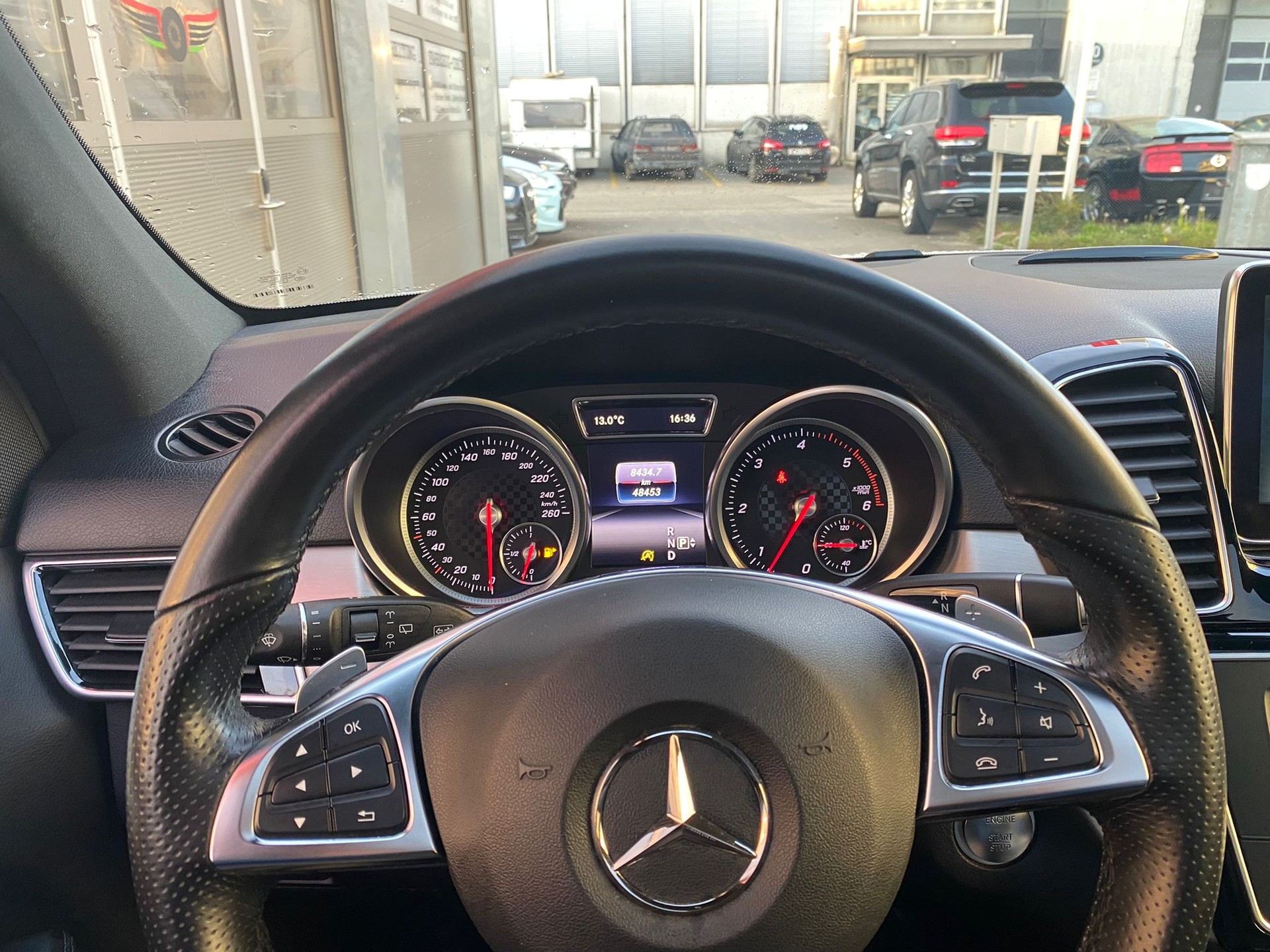 MERCEDES-BENZ GLE 350 d AMG Line 4matic-image-13