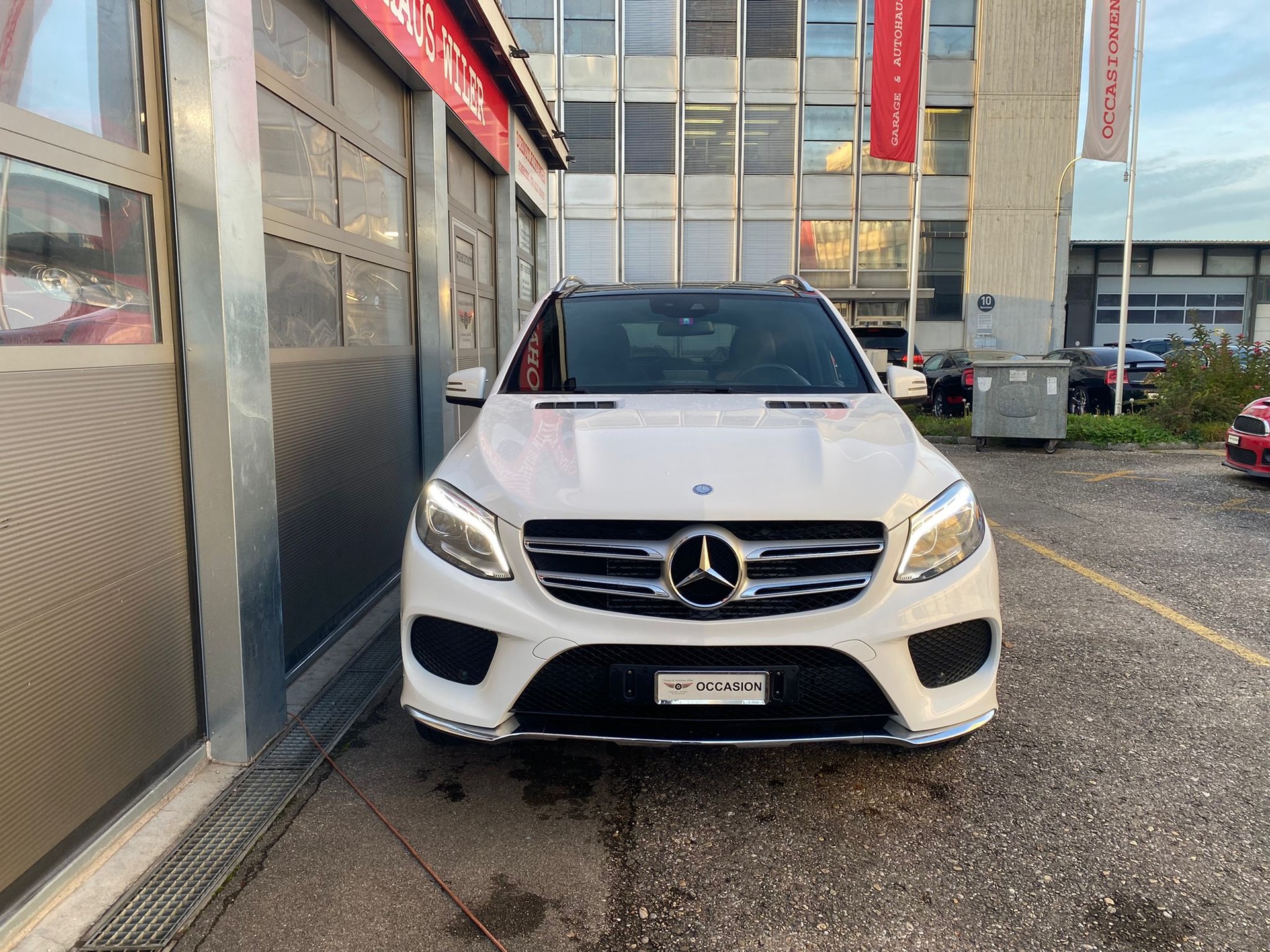 MERCEDES-BENZ GLE 350 d AMG Line 4matic-image-1