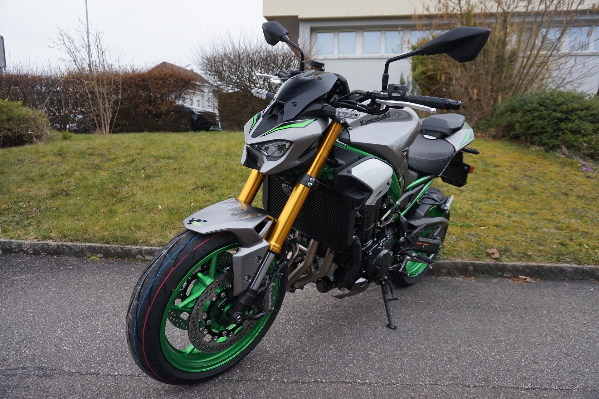 KAWASAKI Z 900 SE ABS MY26-image-1