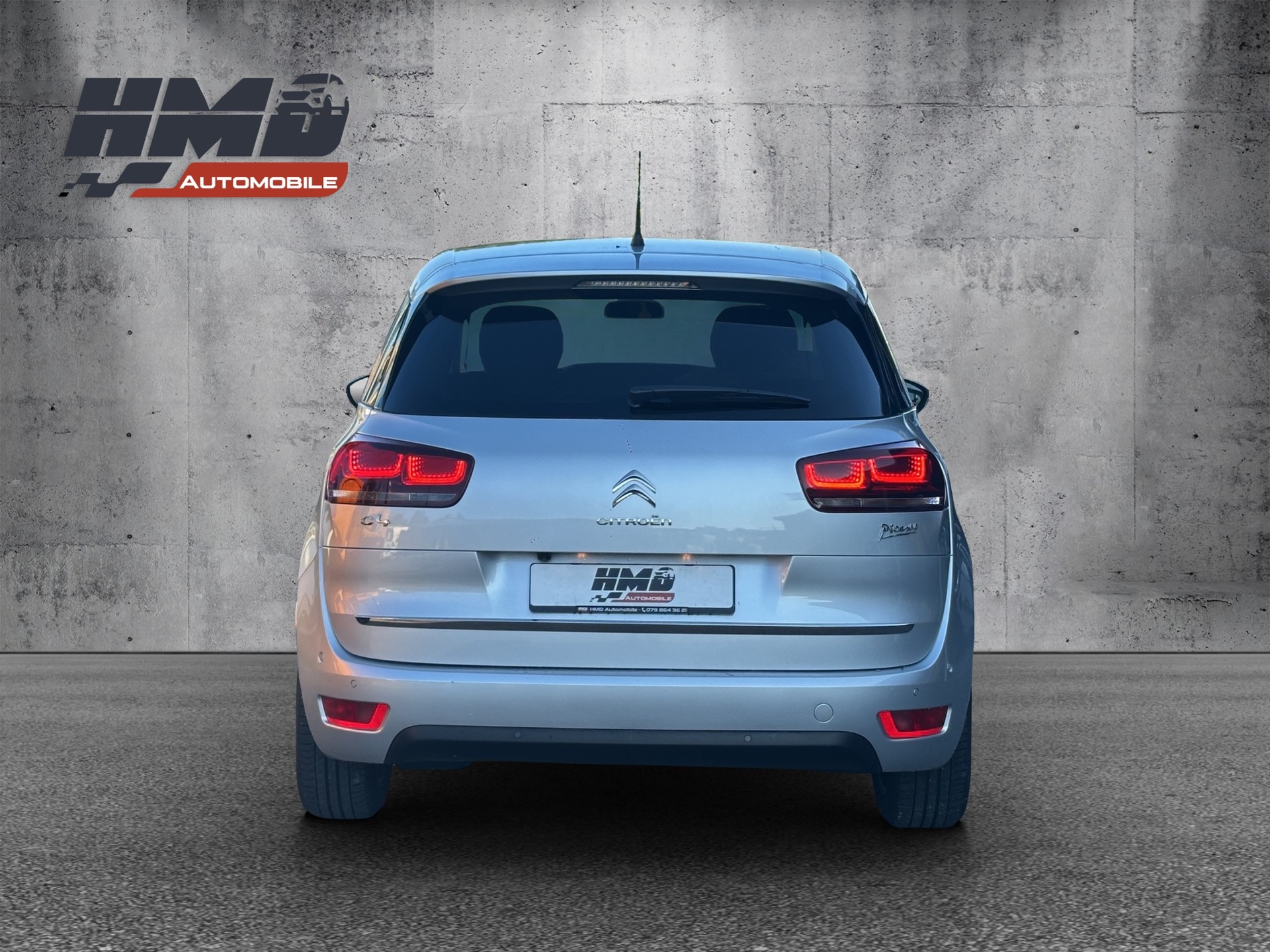 CITROEN C4 Picasso 1.6 e-HDi Exclusive ETG6-image-4