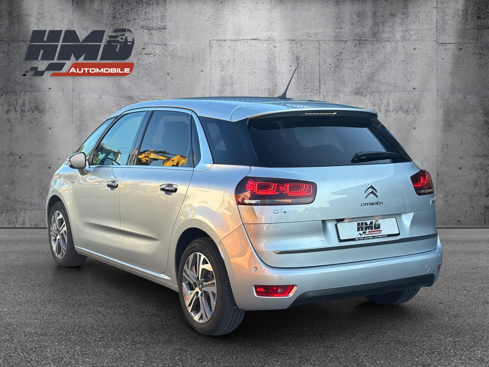 CITROEN C4 Picasso 1.6 e-HDi Exclusive ETG6-image-3