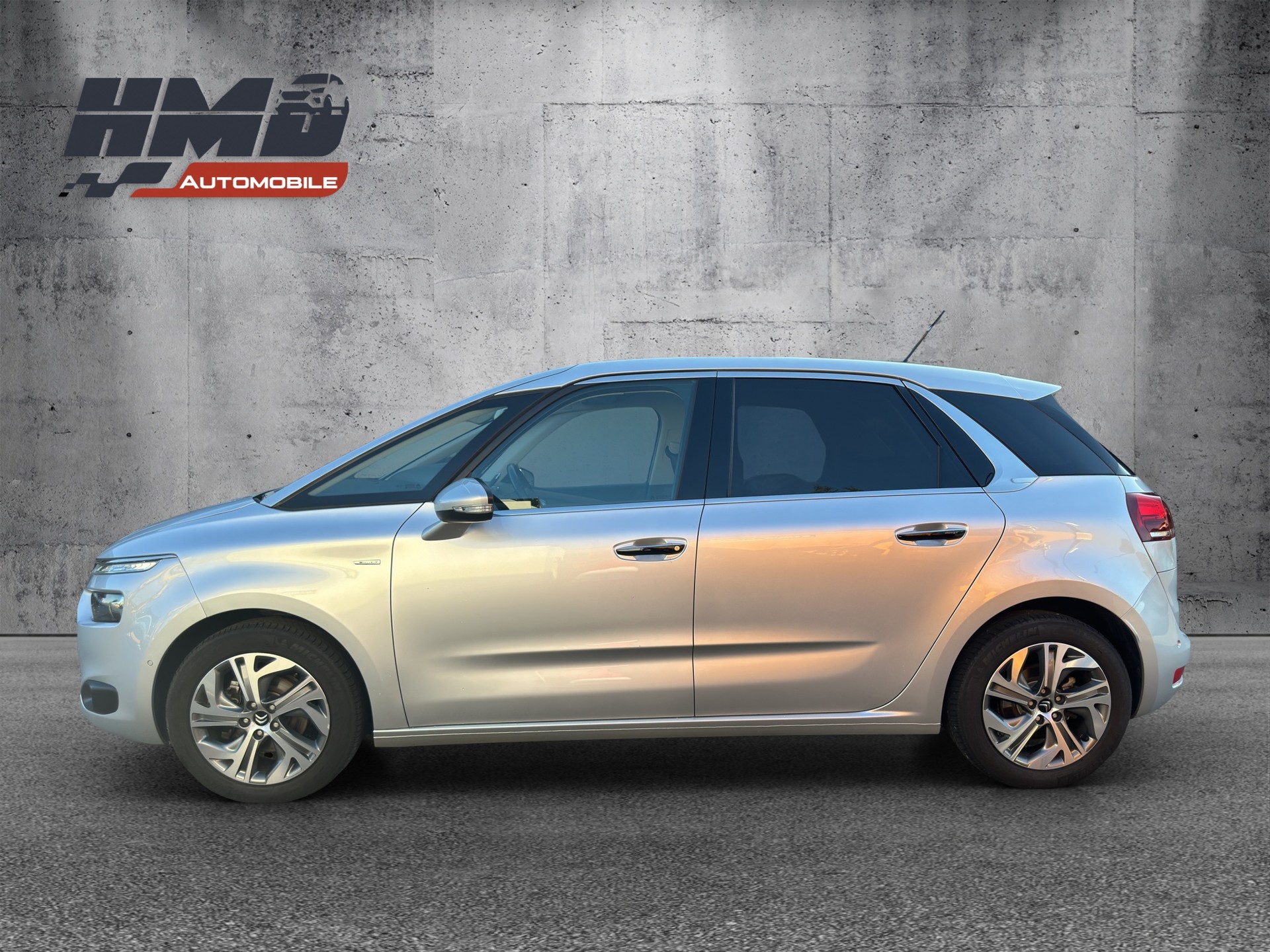 CITROEN C4 Picasso 1.6 e-HDi Exclusive ETG6-image-2