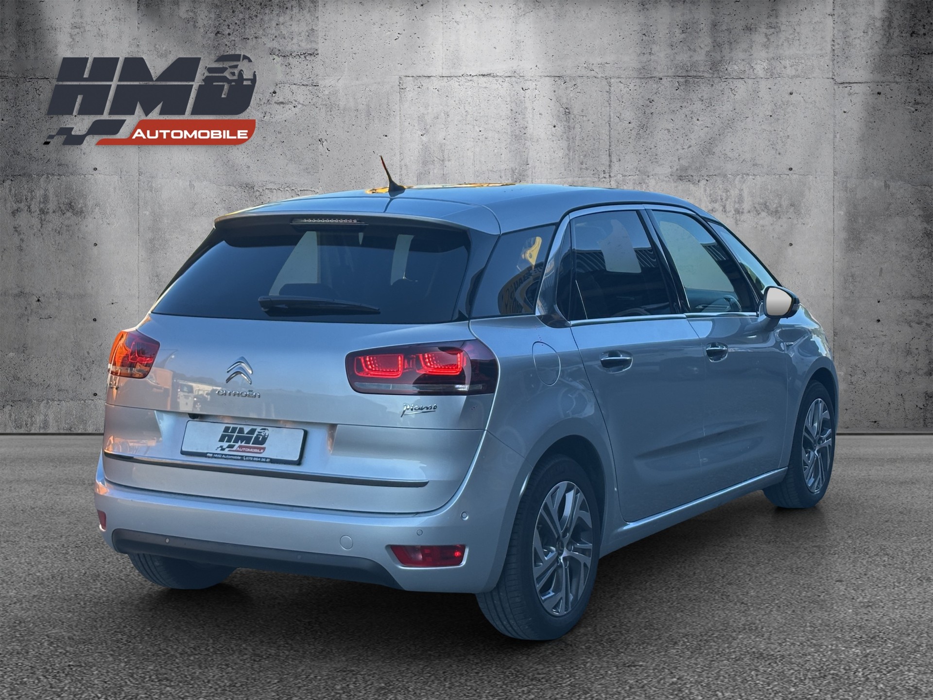 CITROEN C4 Picasso 1.6 e-HDi Exclusive ETG6-image-5