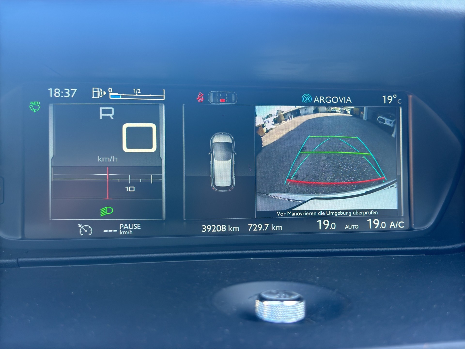 CITROEN C4 Picasso 1.6 e-HDi Exclusive ETG6-image-14