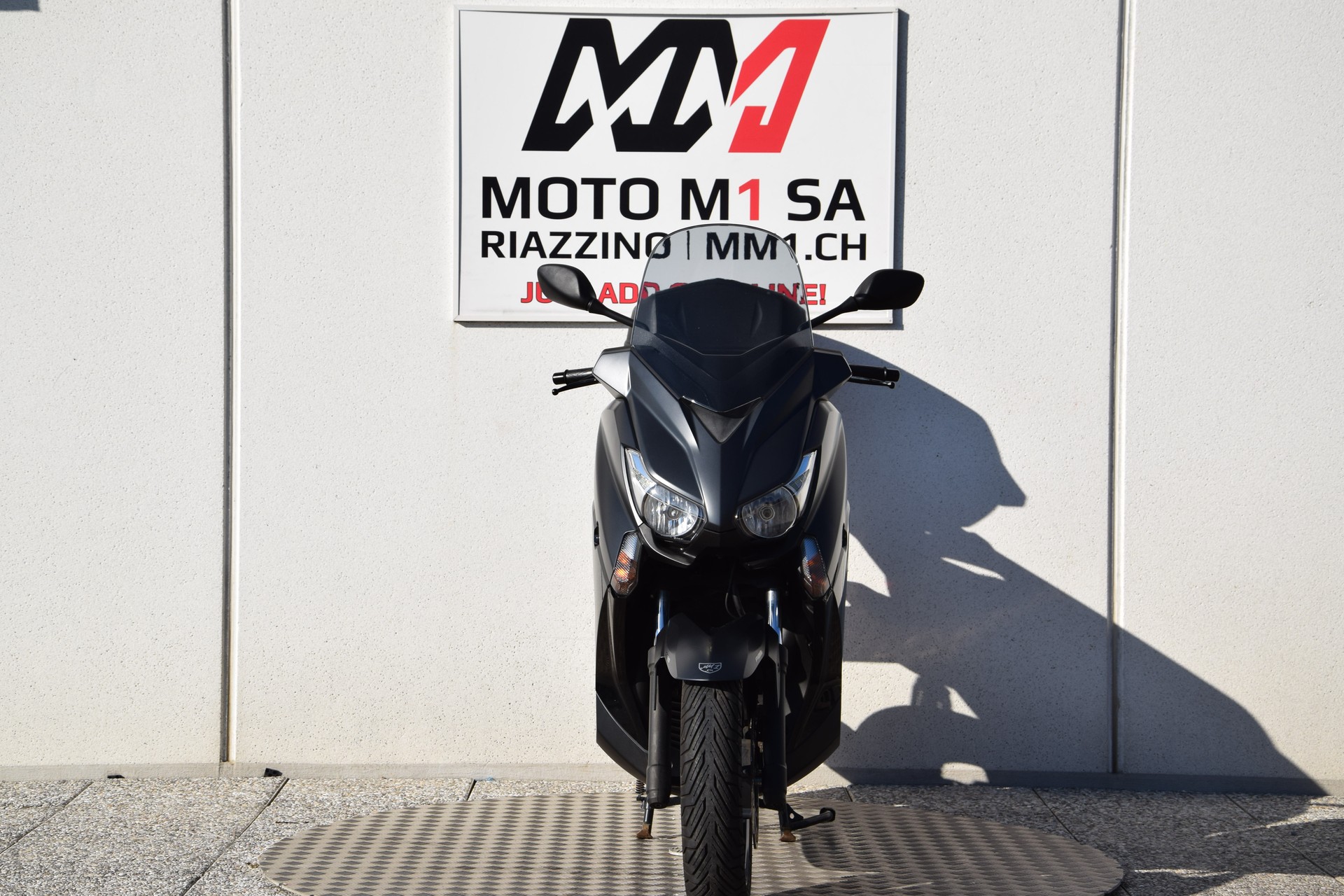 YAMAHA X-Max YP 250 R Iron Max ABS-image-2