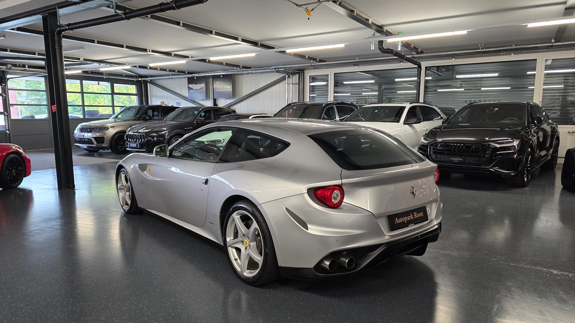 FERRARI FF-image-6