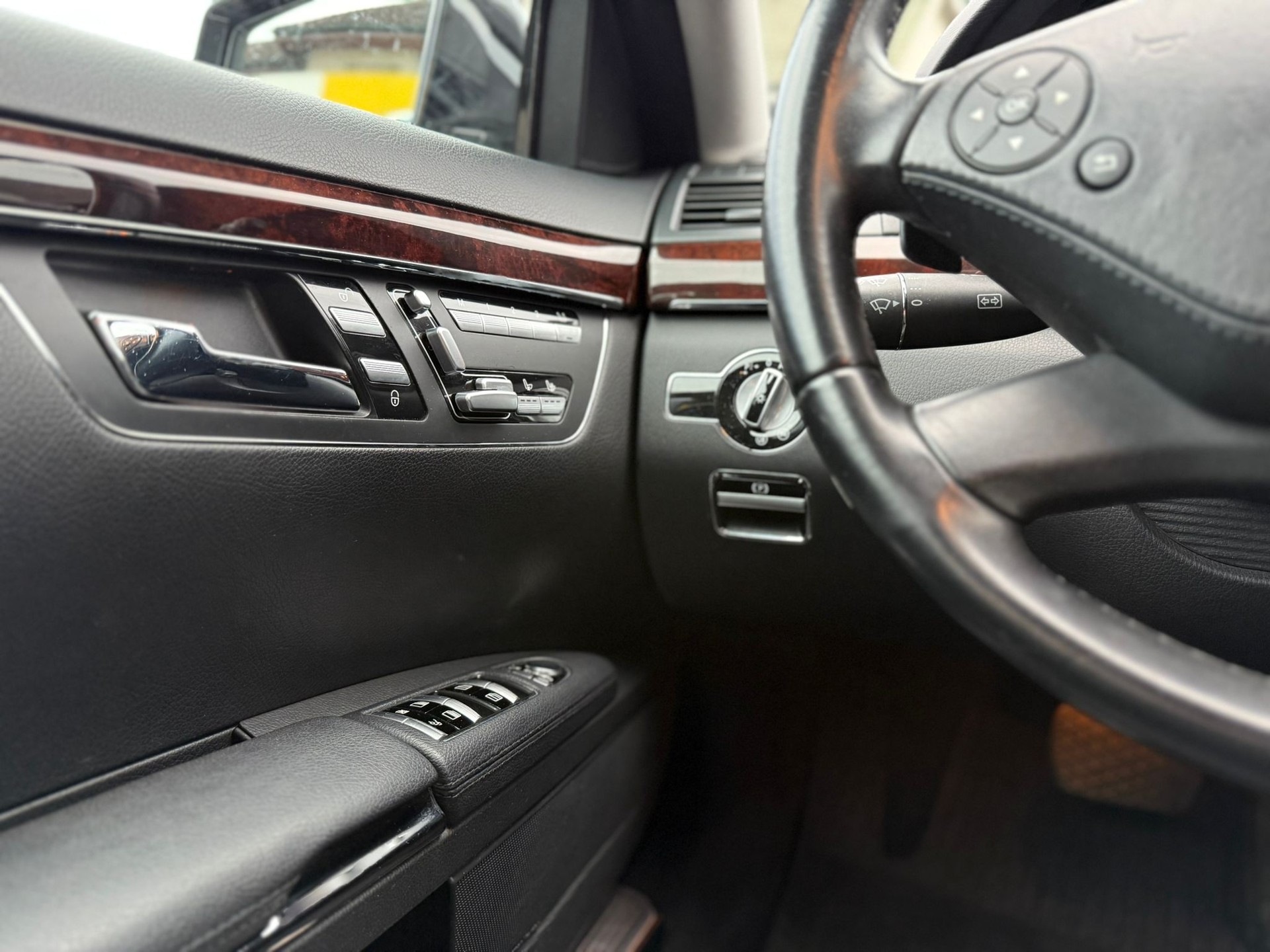 MERCEDES-BENZ S 350 BlueEfficiency SS 4Matic 7G-Tronic-image-10