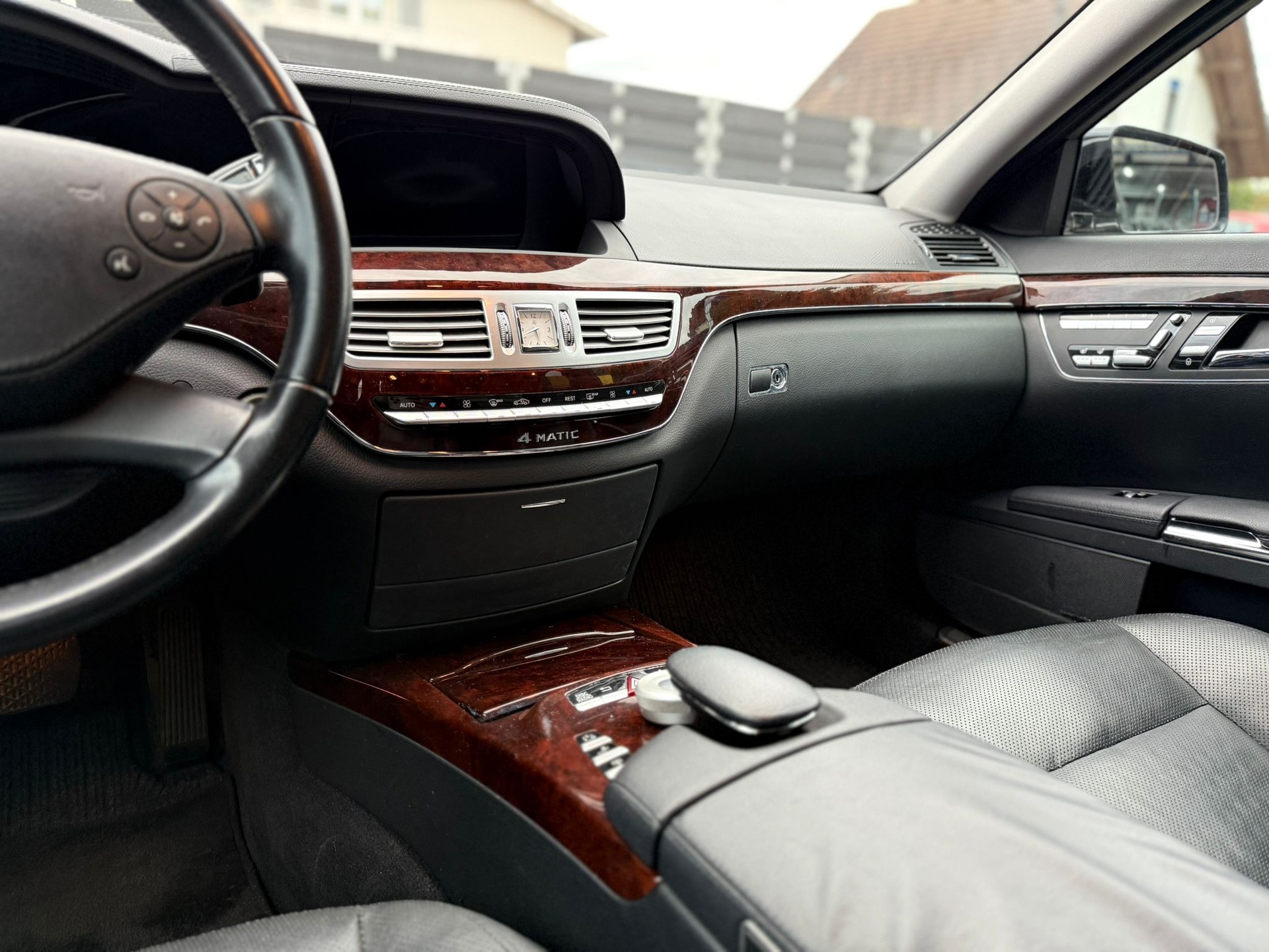 MERCEDES-BENZ S 350 BlueEfficiency SS 4Matic 7G-Tronic-image-9