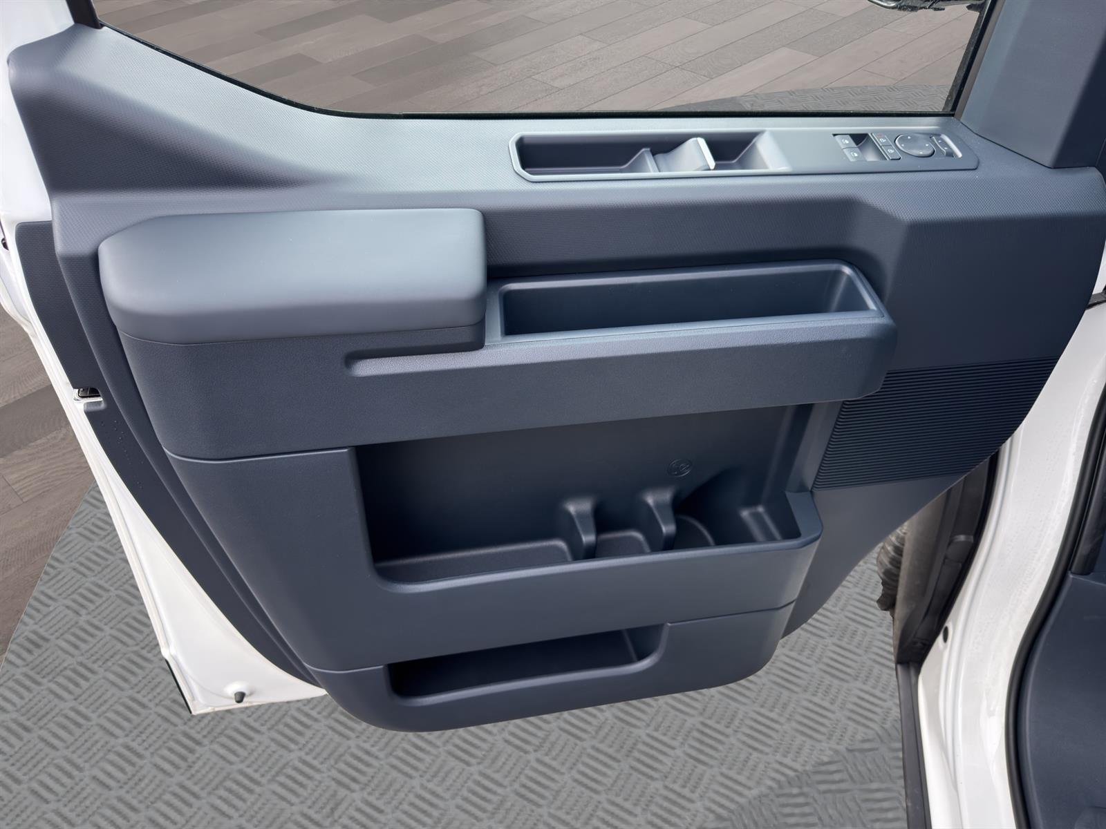 KIA PV5 Cargo 51.5 kWh Essential-image-7