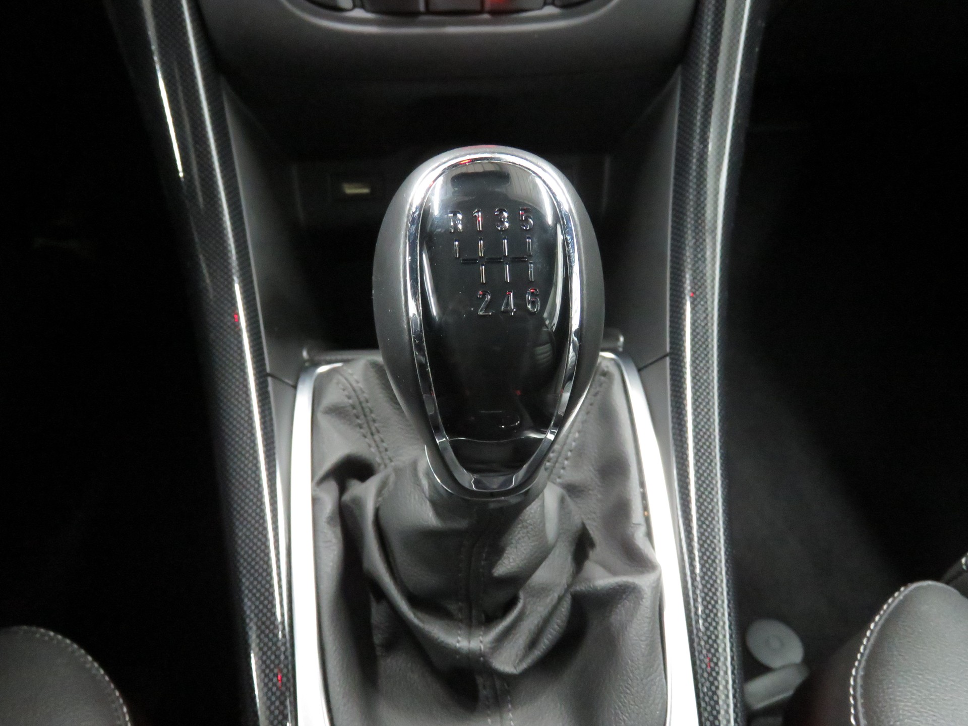 OPEL Cascada 1.6i 16V Cosmo-image-14