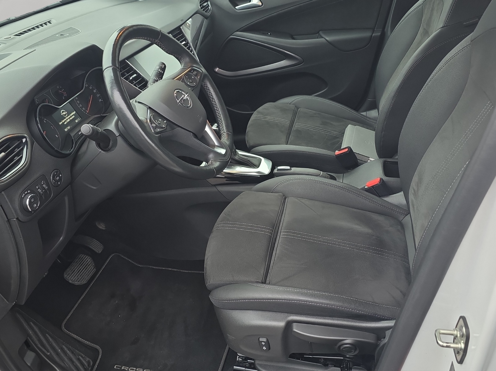 OPEL Crossland 1.2i Ultimate Automat-showroom-element-3