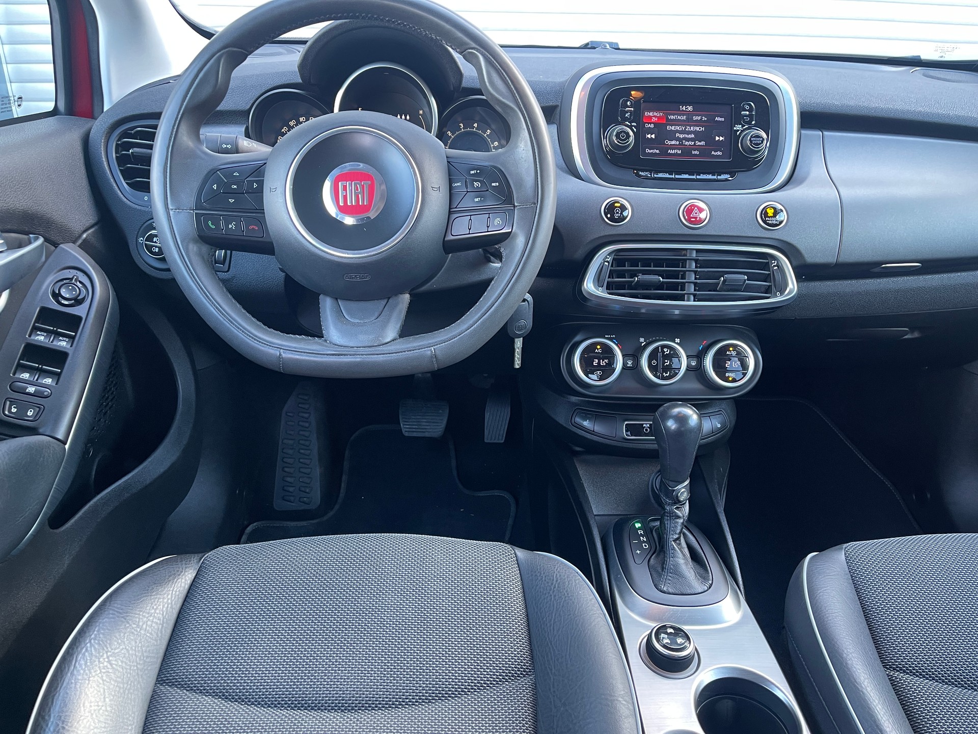 FIAT 500X 1.4T Cross 4x4 Automatic-image-12