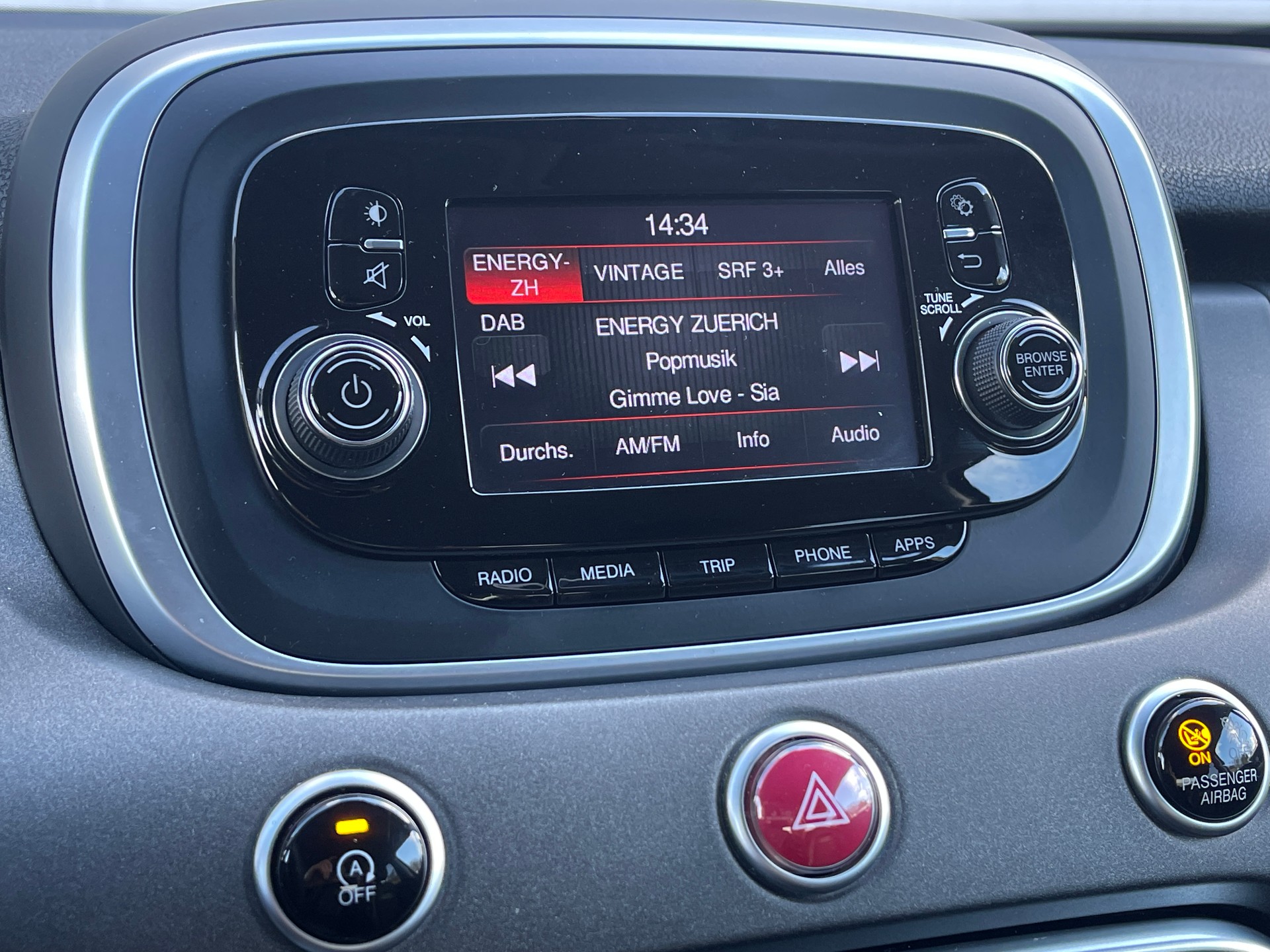 FIAT 500X 1.4T Cross 4x4 Automatic-image-21