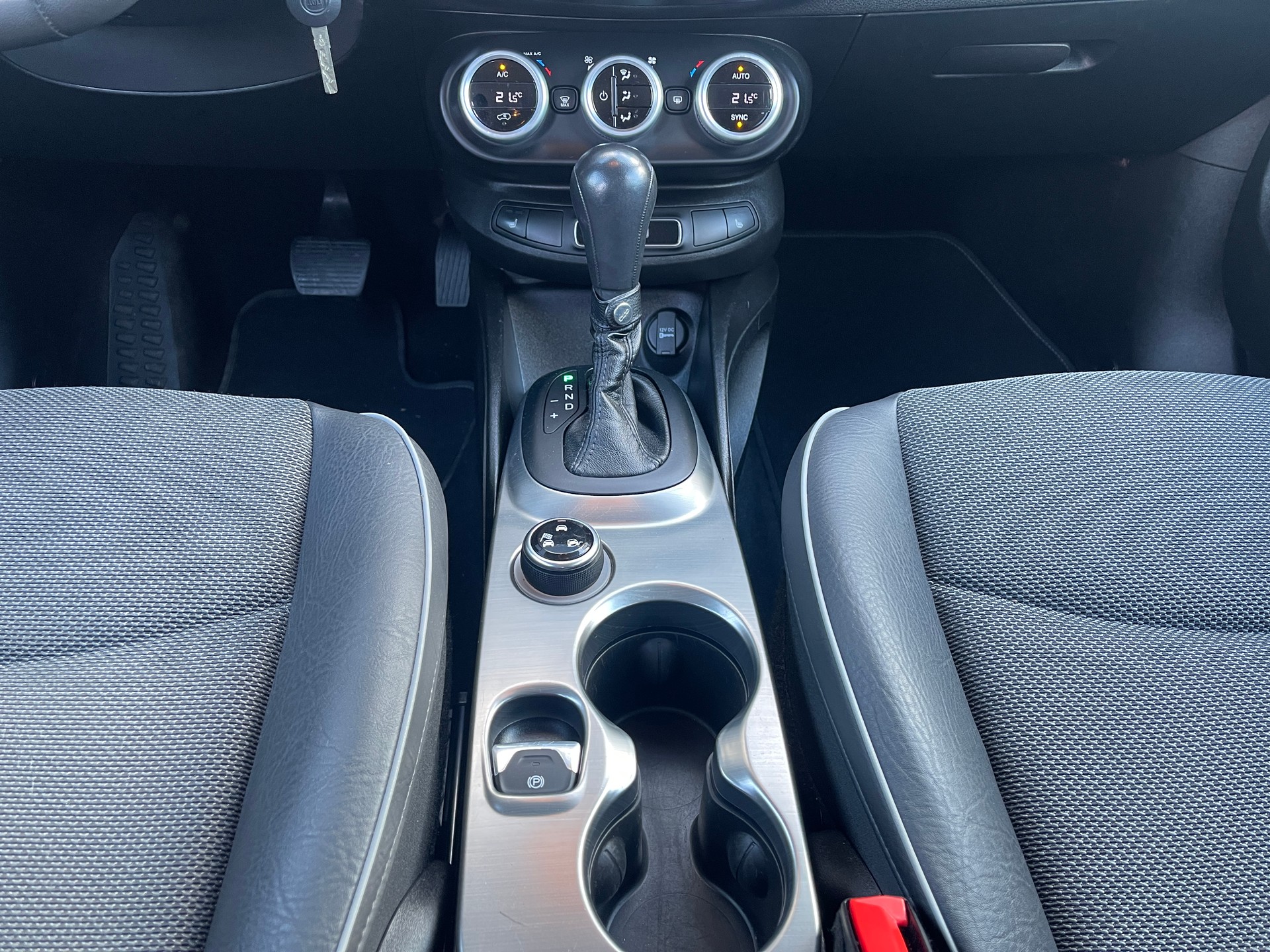 FIAT 500X 1.4T Cross 4x4 Automatic-image-18