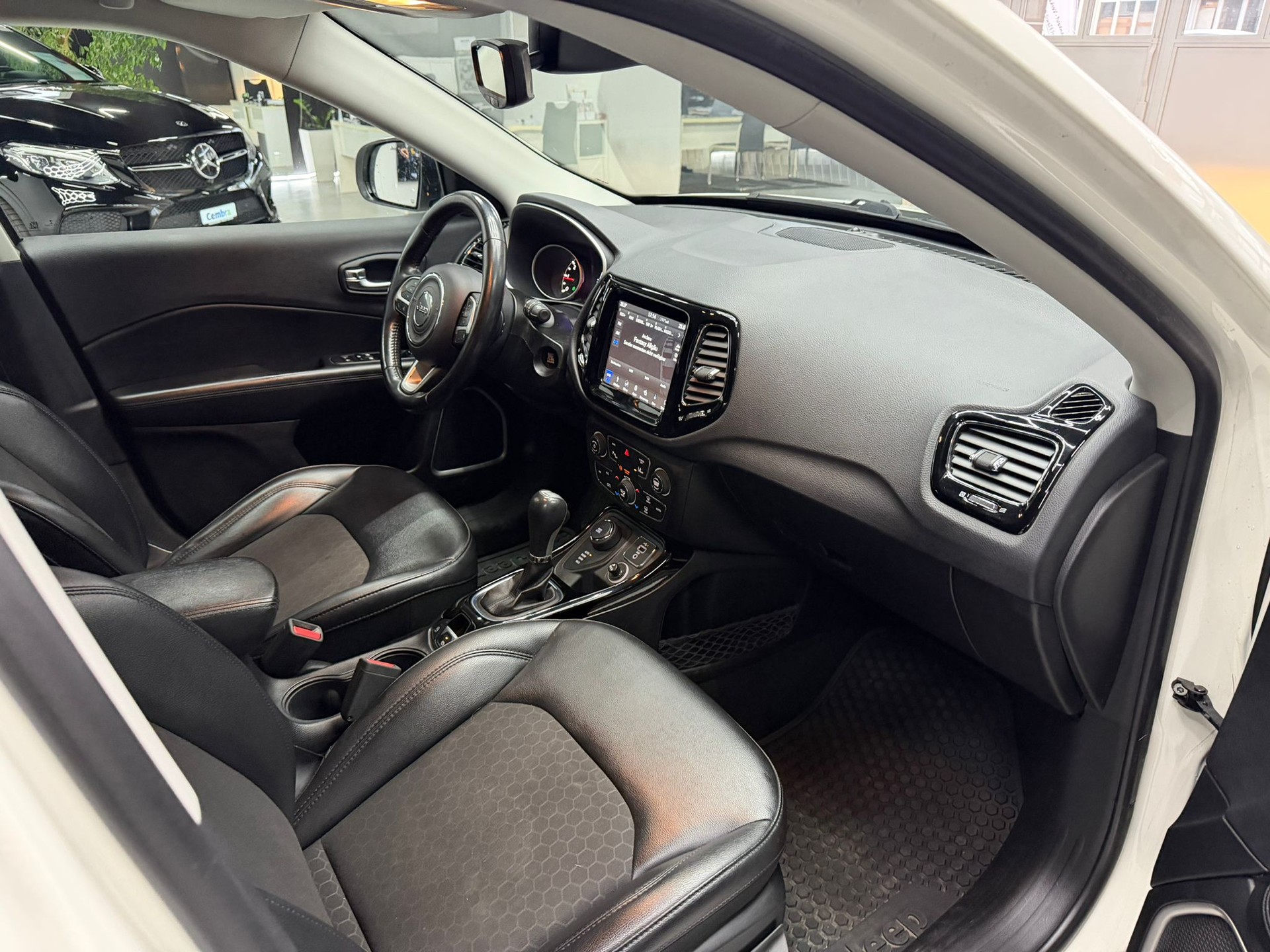 JEEP Compass 2.0CRD Limited AWD 9ATX-image-5